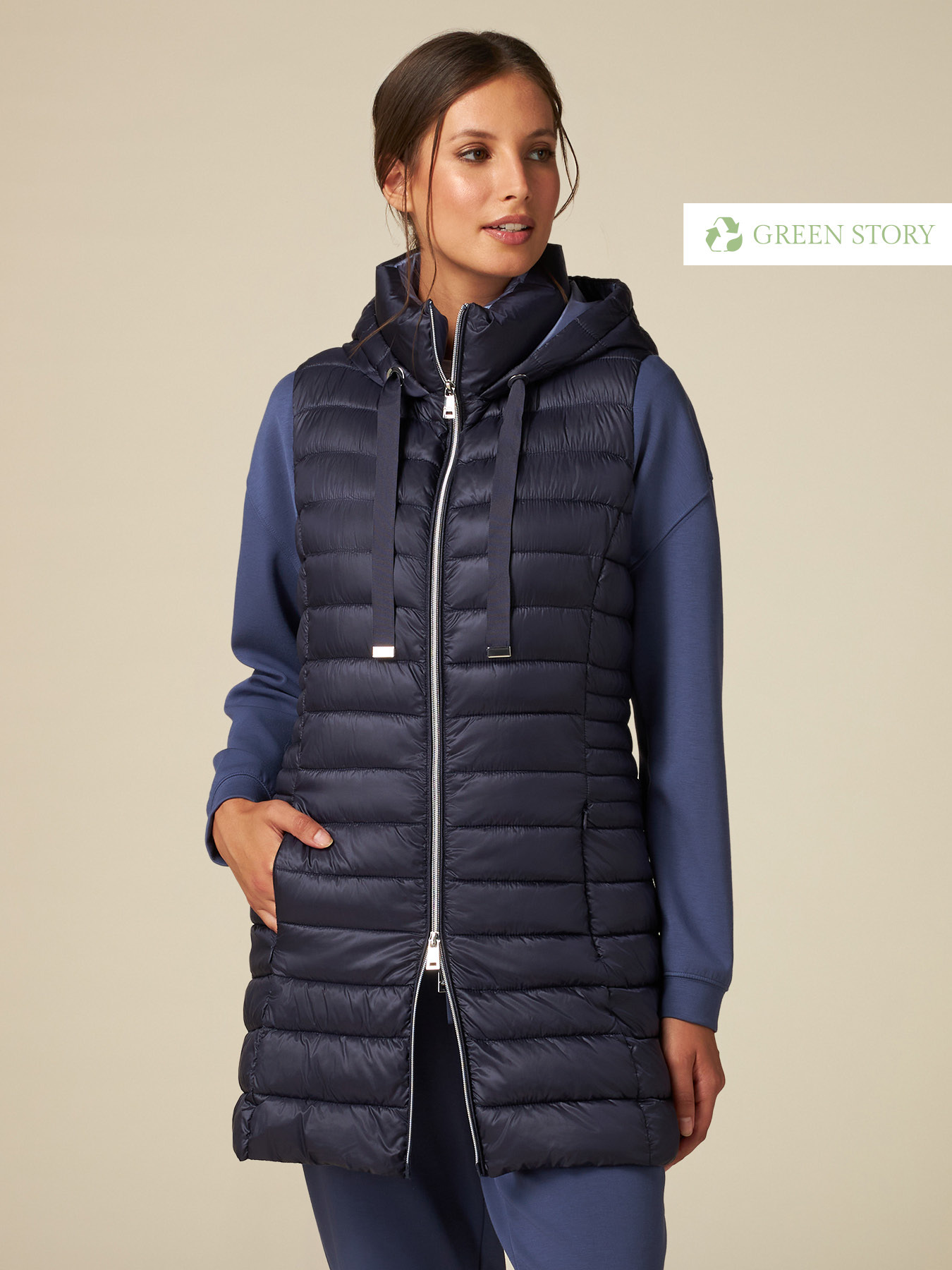 Plum&iacute;fero largo sin mangas de fibras recicladas image number 0