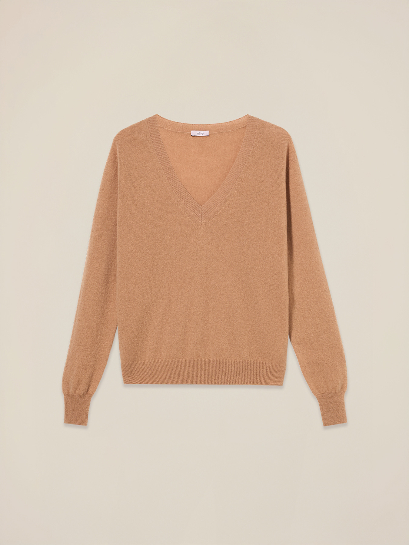 Maglia in cashmere con scollo a V image number 3