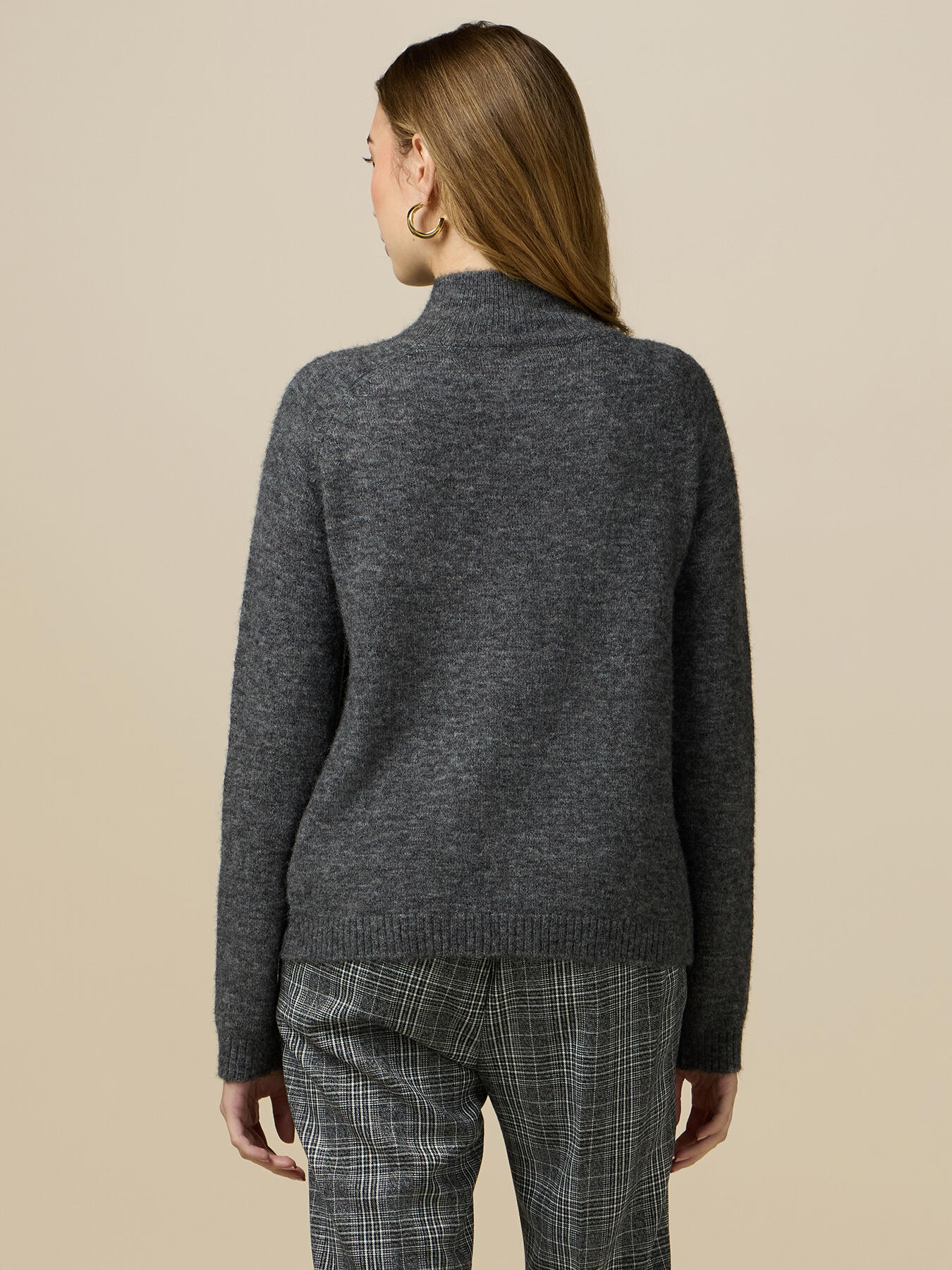 Pull col roul&eacute; de laine m&eacute;lang&eacute;e avec boutons bijoux image number 1