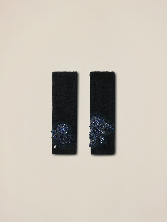 Mănuși din tricot cu aplicație cu bijuterii