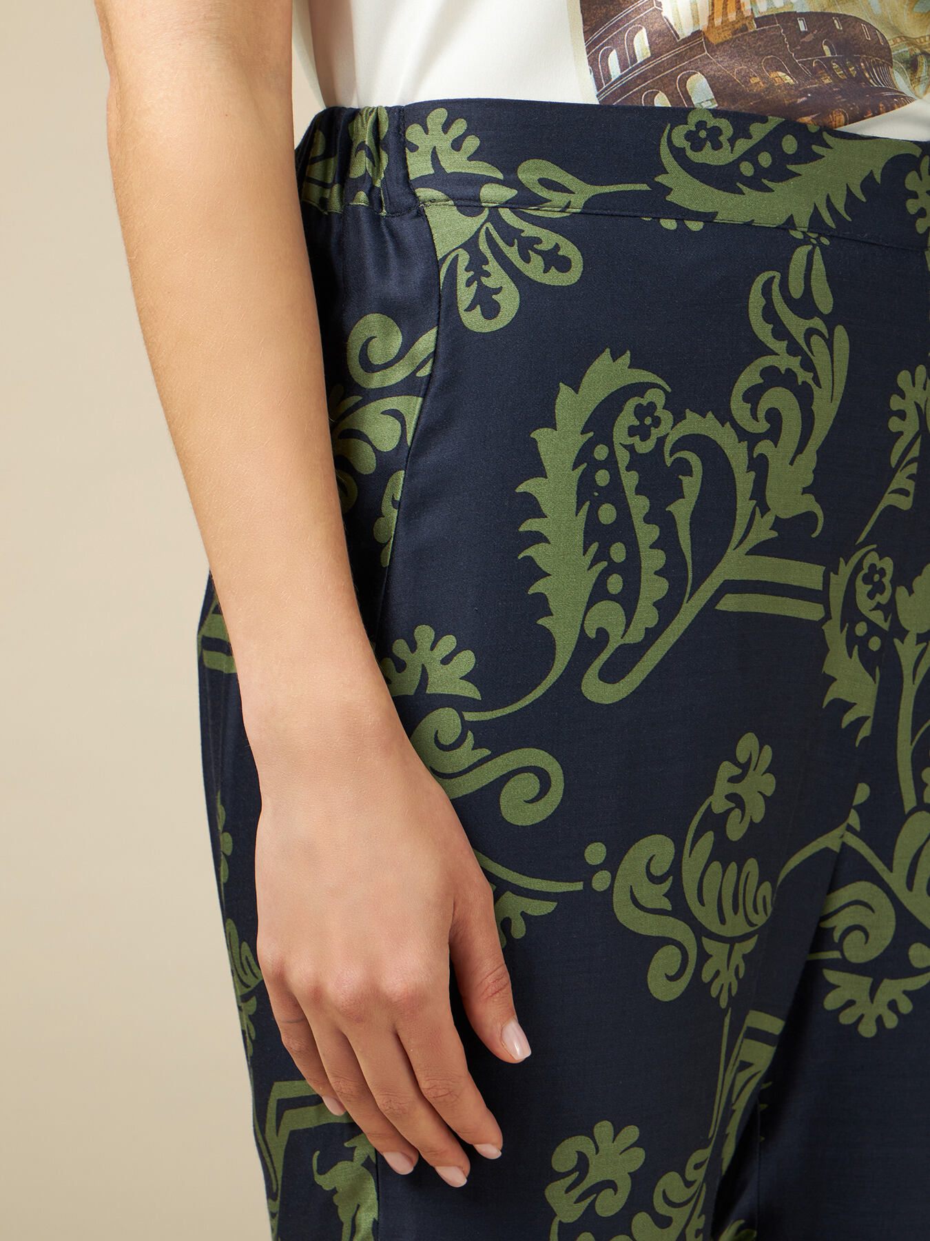 Patterned viscose joggers image number 2