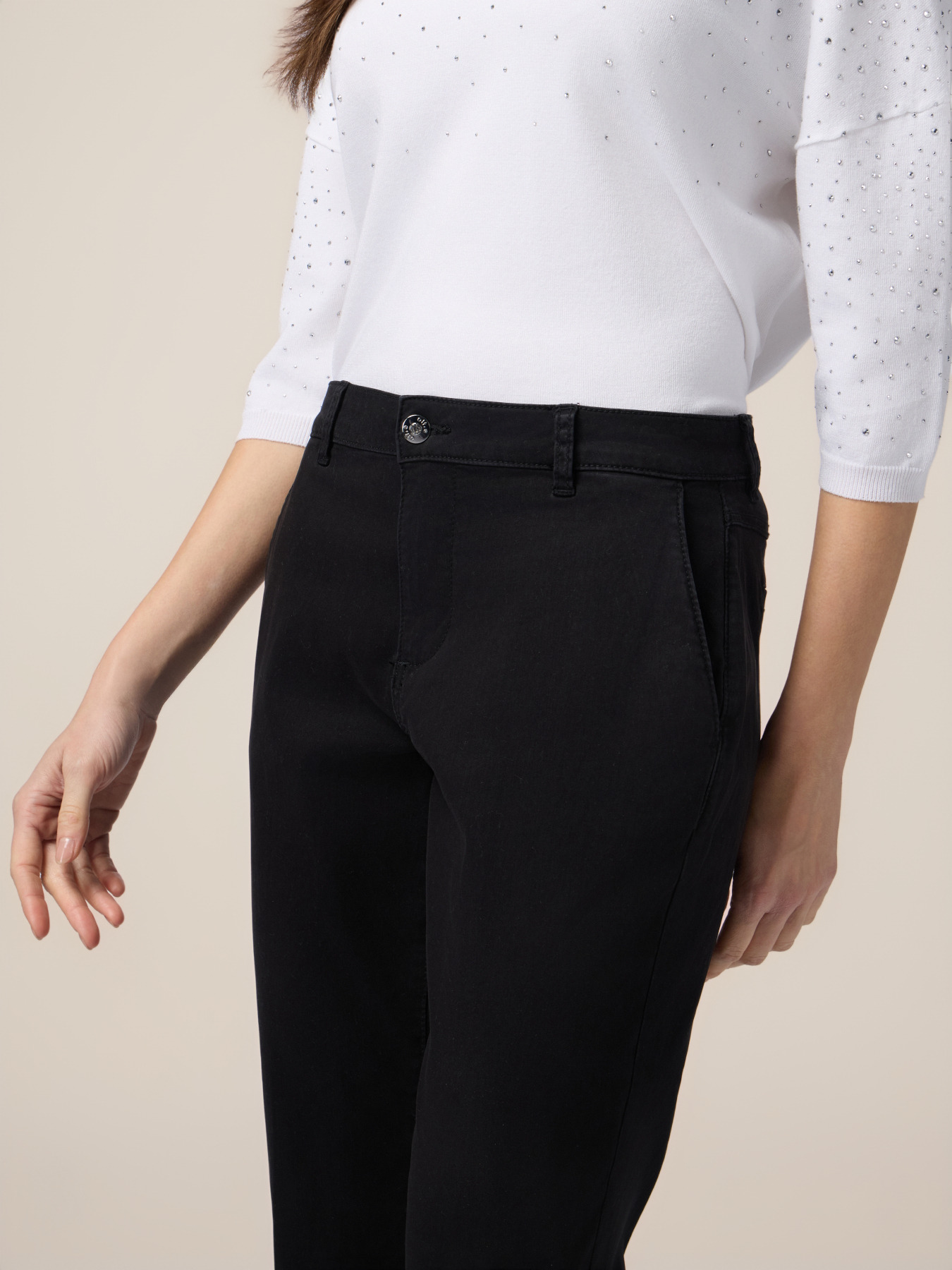 Pantalon chino en m&eacute;lange de tencel image number 2