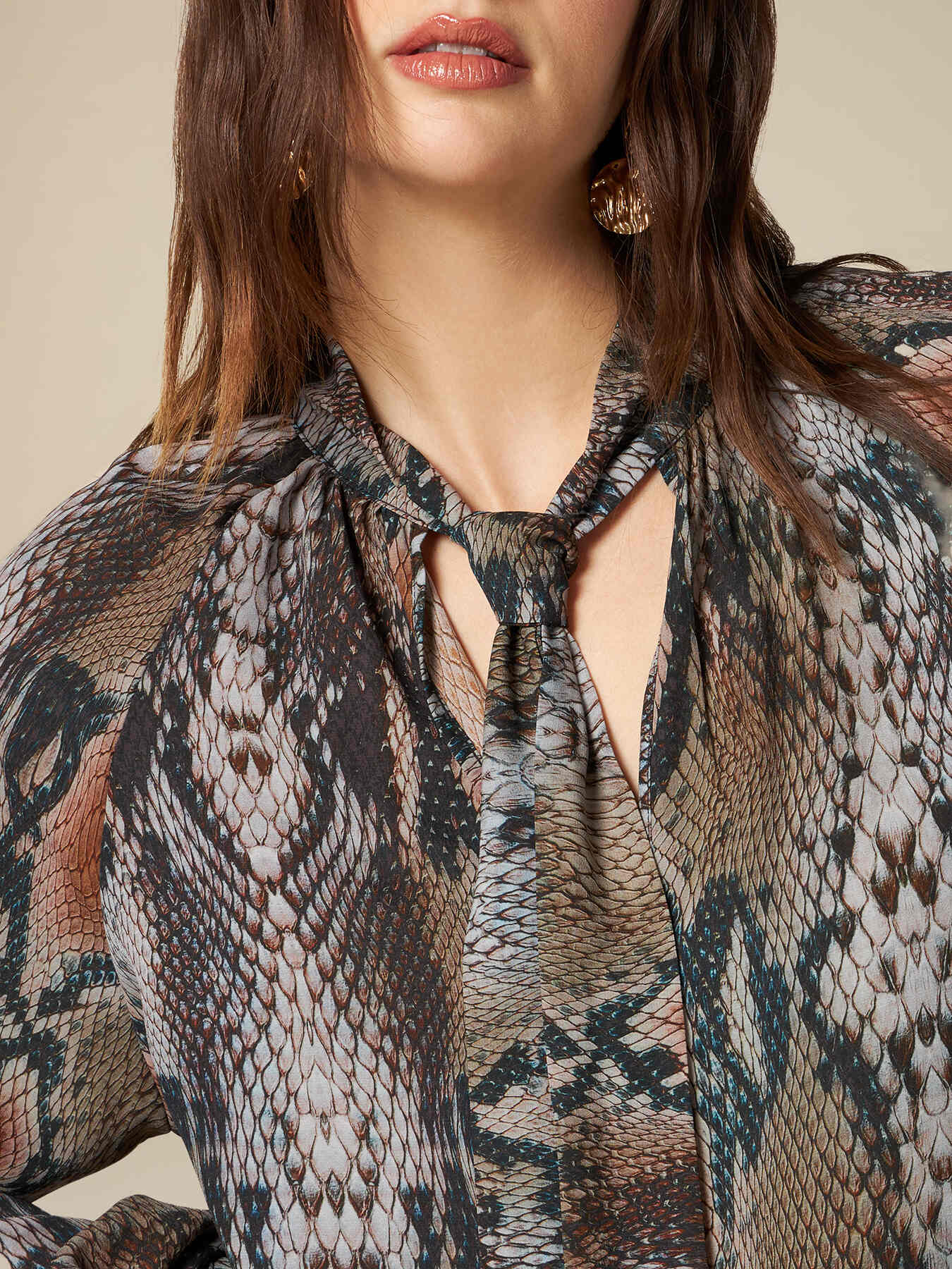 Gemusterte Bluse aus Georgette image number 2