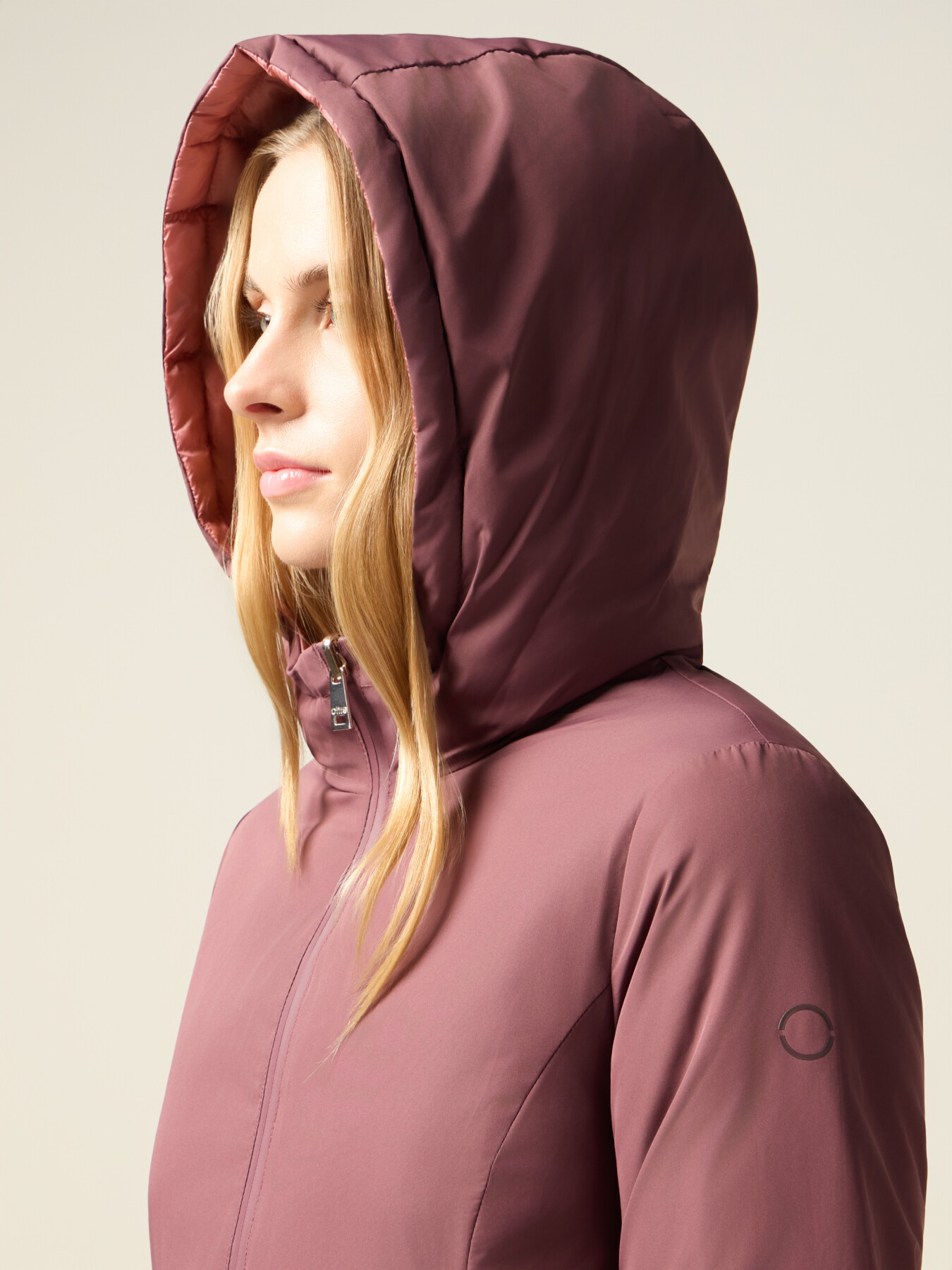 Short lightweight down jacket with hood image number 2