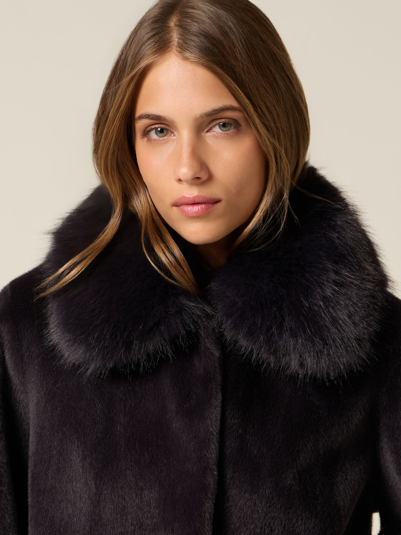 Short coat in soft fabric image number 2