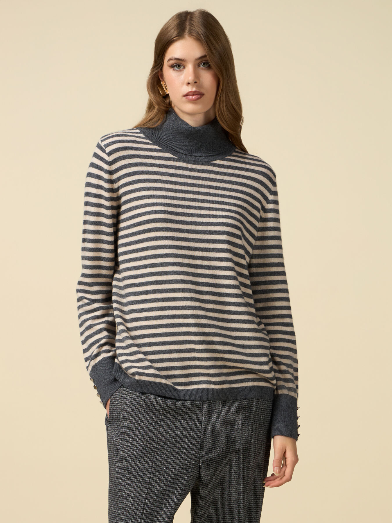 Gestreifter Rollkragenpullover aus Kaschmirgemisch image number 0