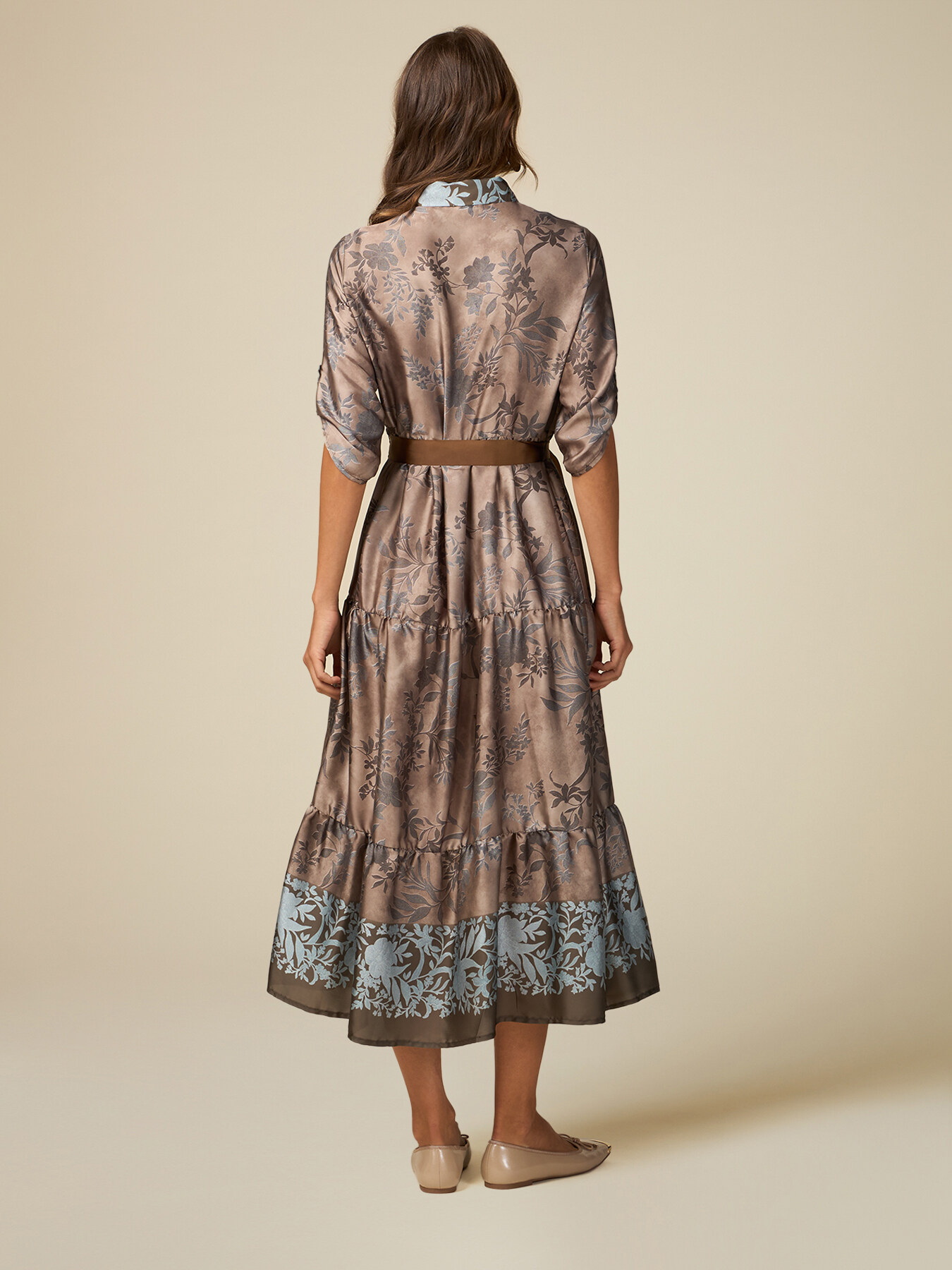 Hemdblusenkleid aus gemustertem Satin image number 1