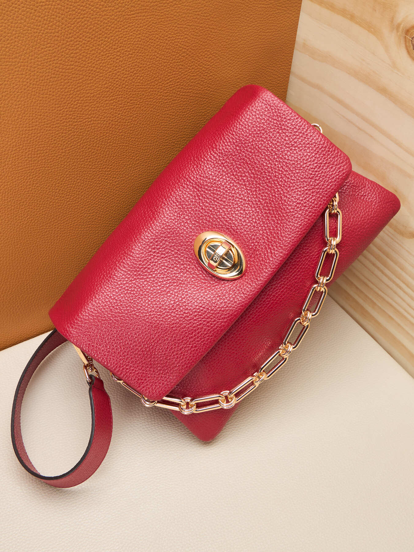 Messenger-Tasche aus echtem Leder image number 1