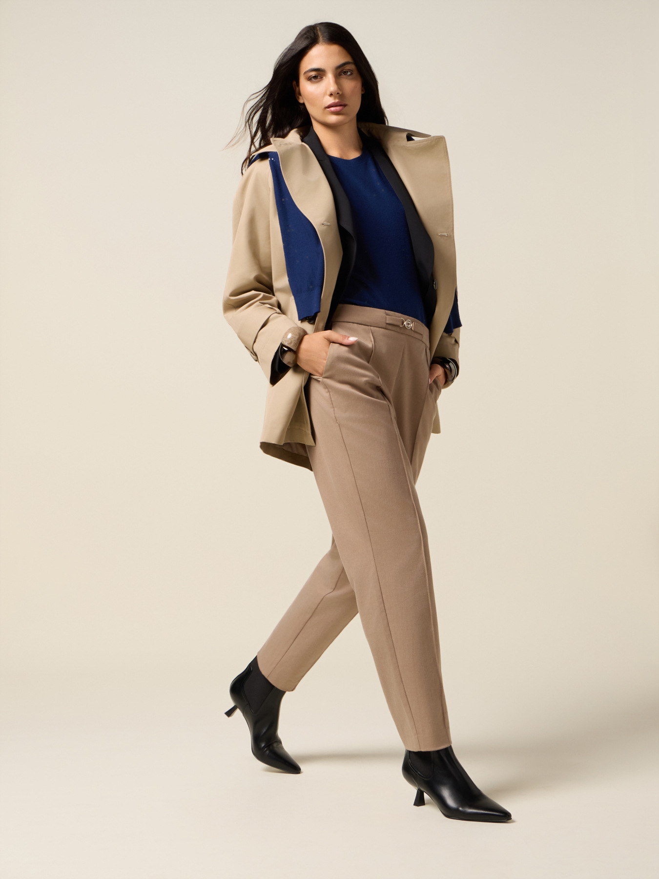 Double-breasted midi trench coat in cotton blend image number 3