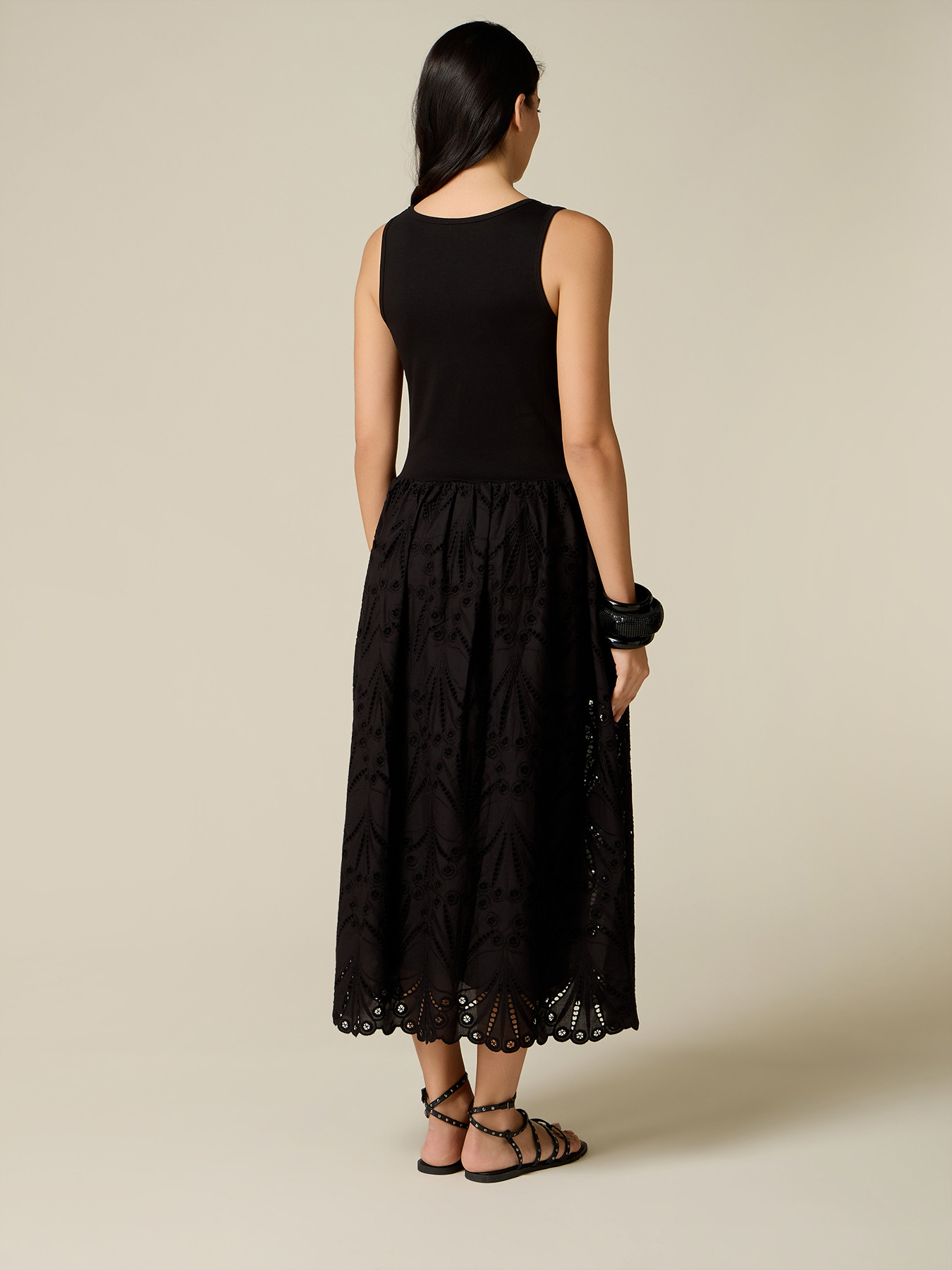 Vestido largo con falda de bordado ingl&eacute;s image number 1