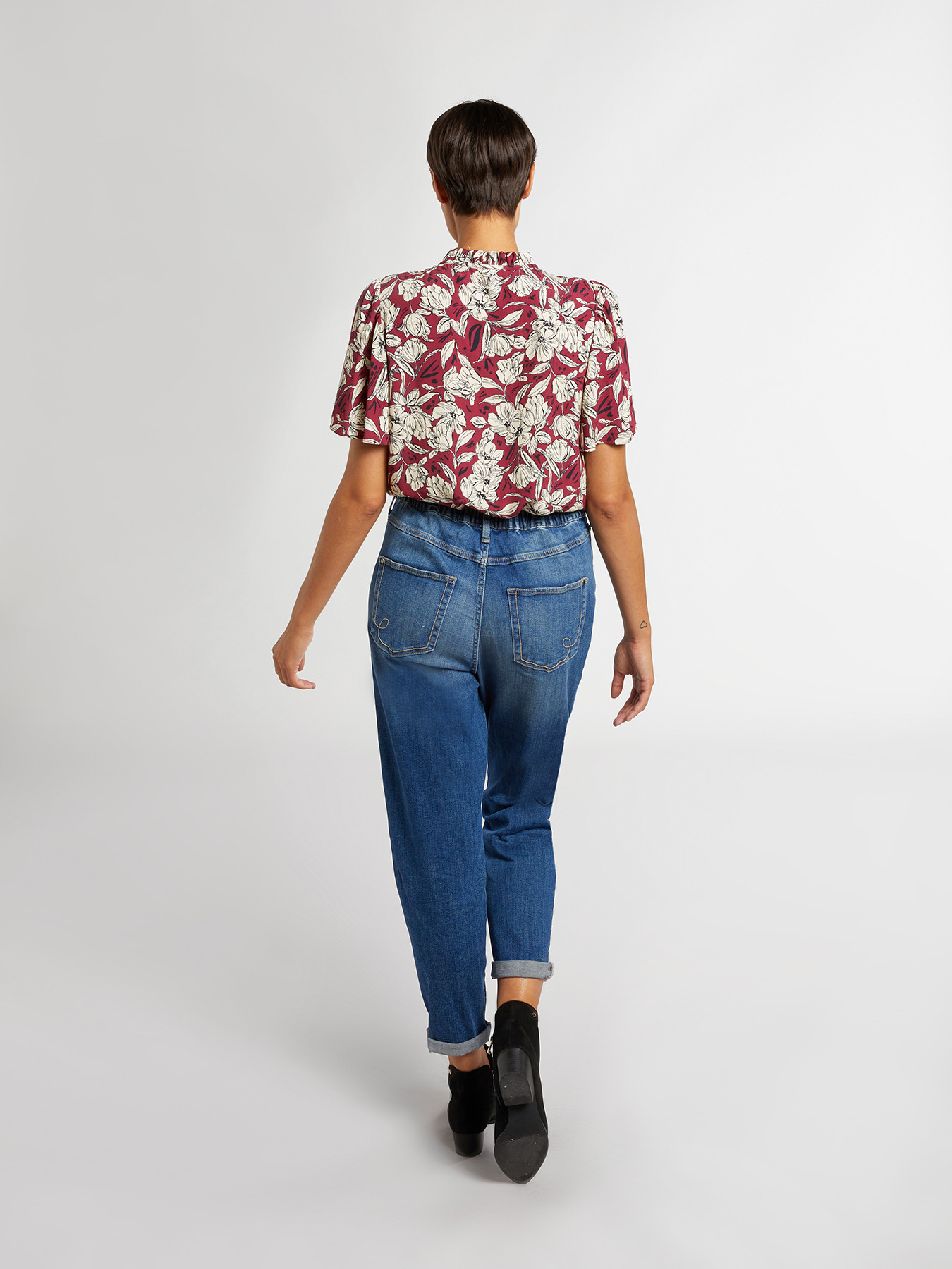 Vaqueros boyfit Berlin image number 1