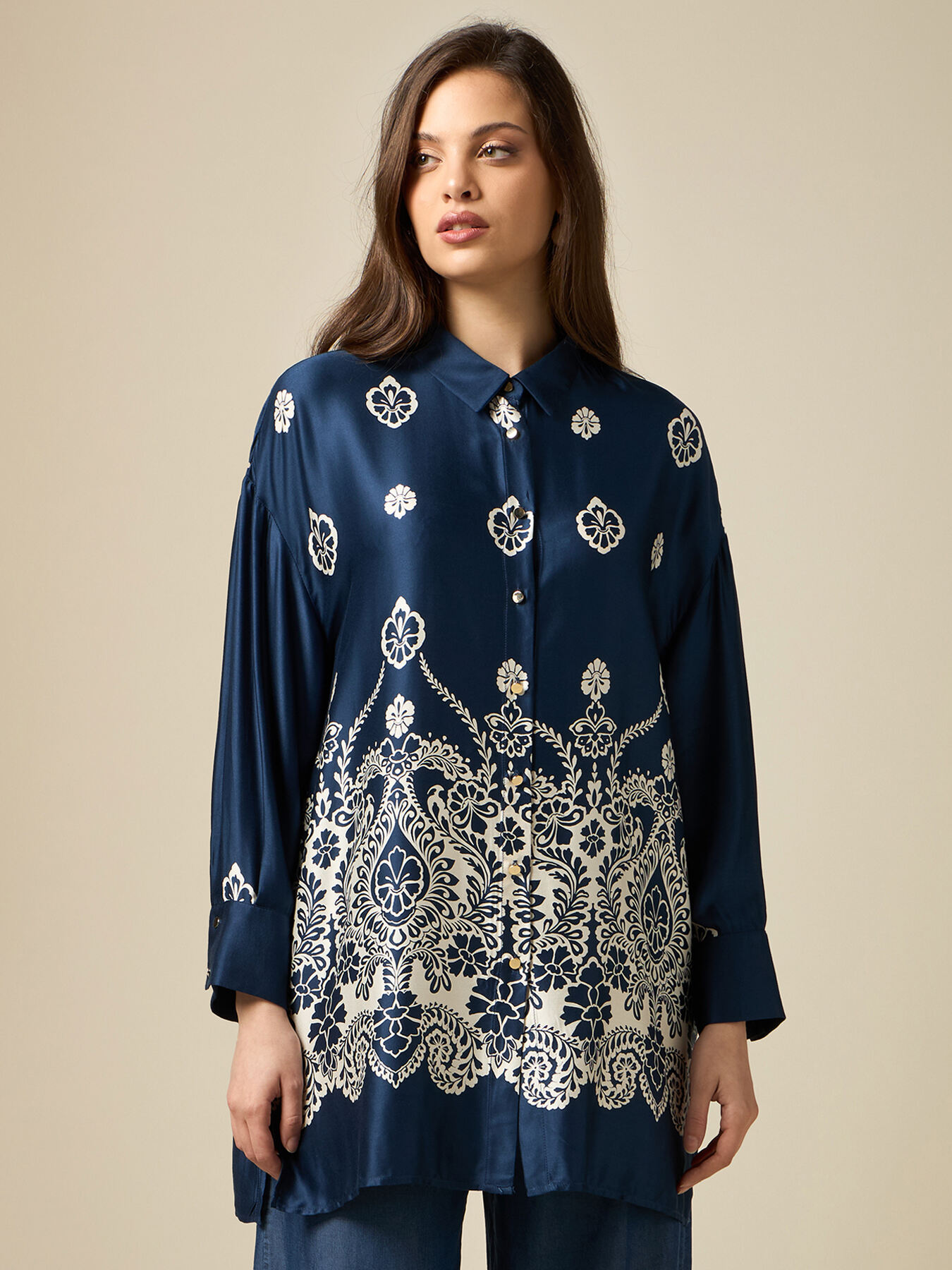 Oversized patterned viscose shirt image number 0