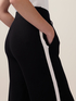 Pantalones de punto con perfiles en contraste image number 2