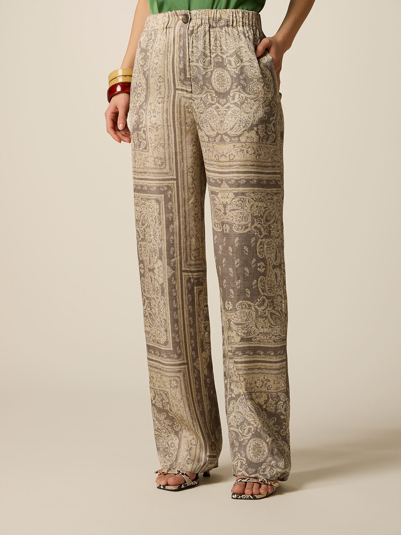 Pantaloni palazzo in raso fantasia image number 3