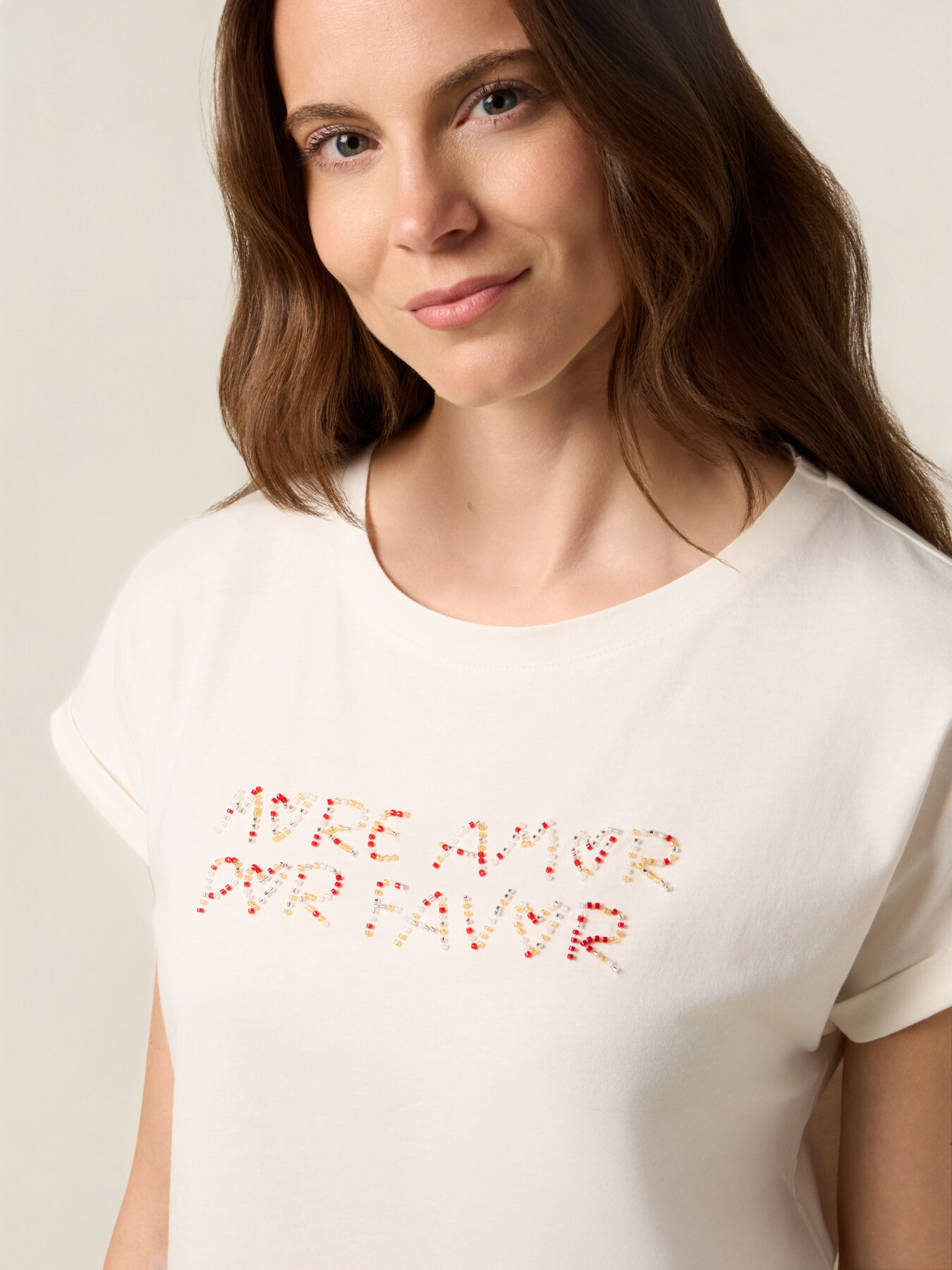 T-shirt con ricamo lettering image number 2