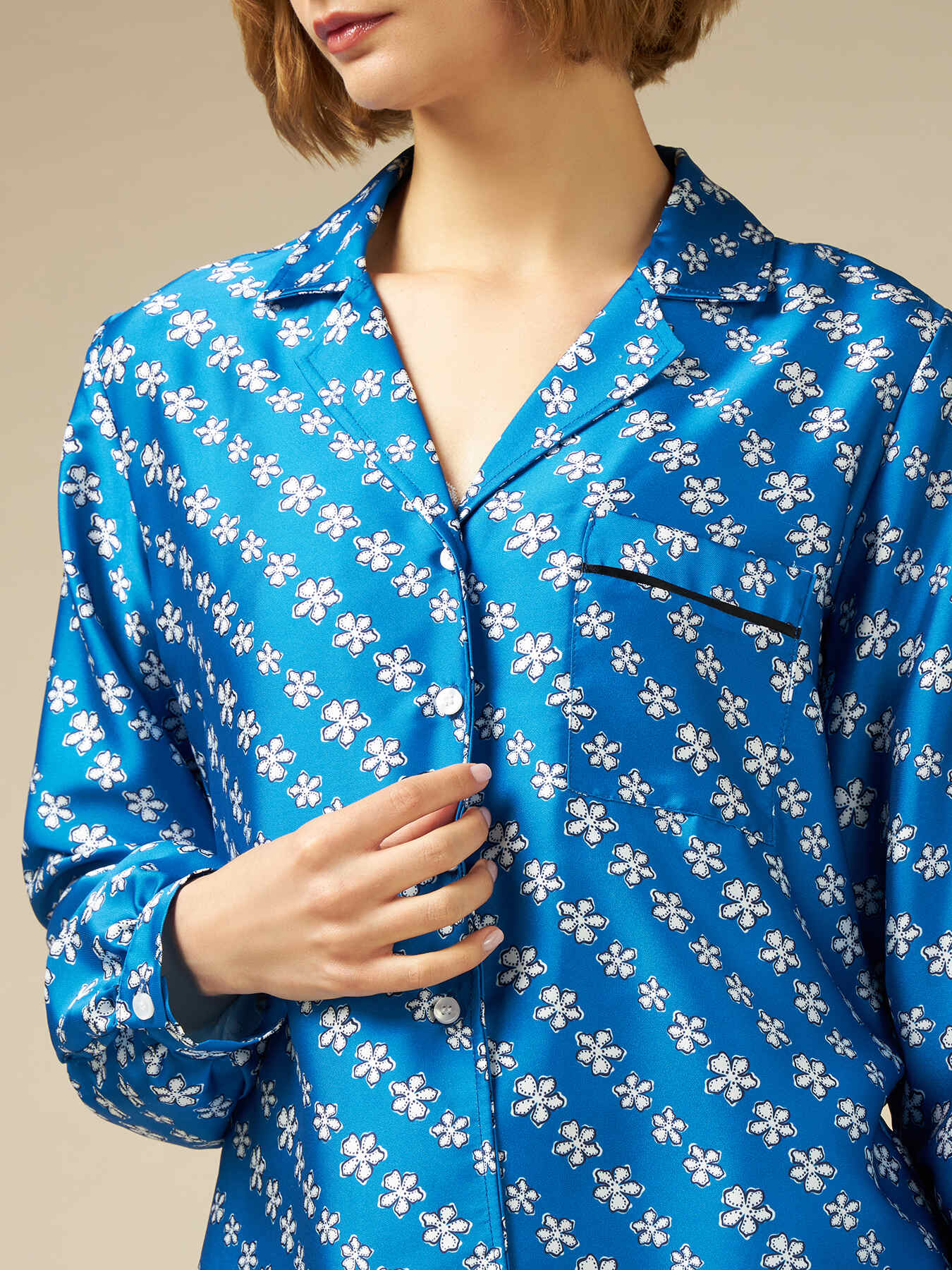 Camicia in raso fantasia image number 2