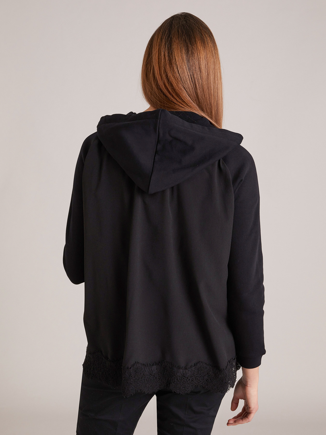 Sweatshirt aus zwei Materialien mit Kapuze und Spitze image number 1