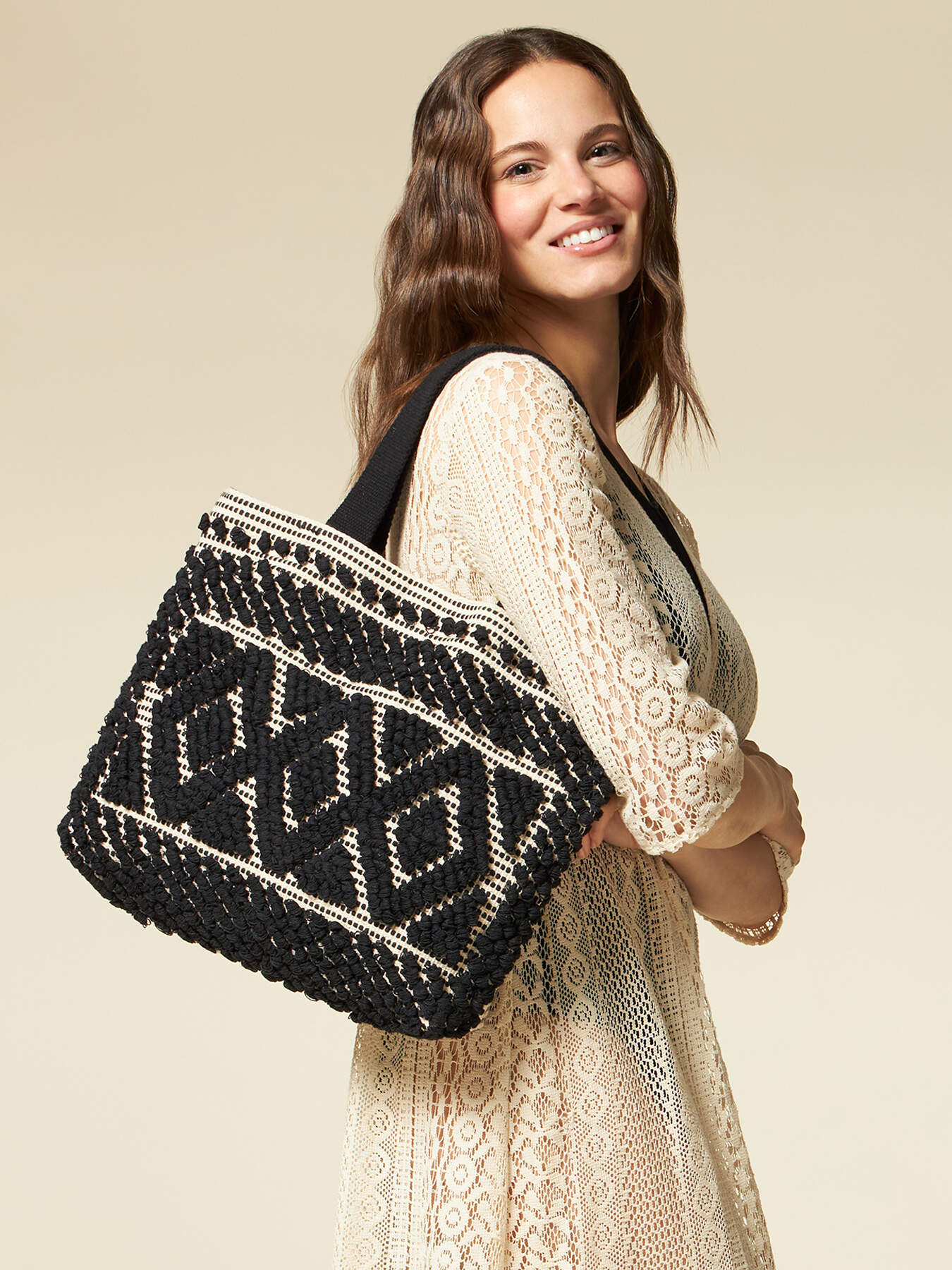 Embroidered tote bag image number 0