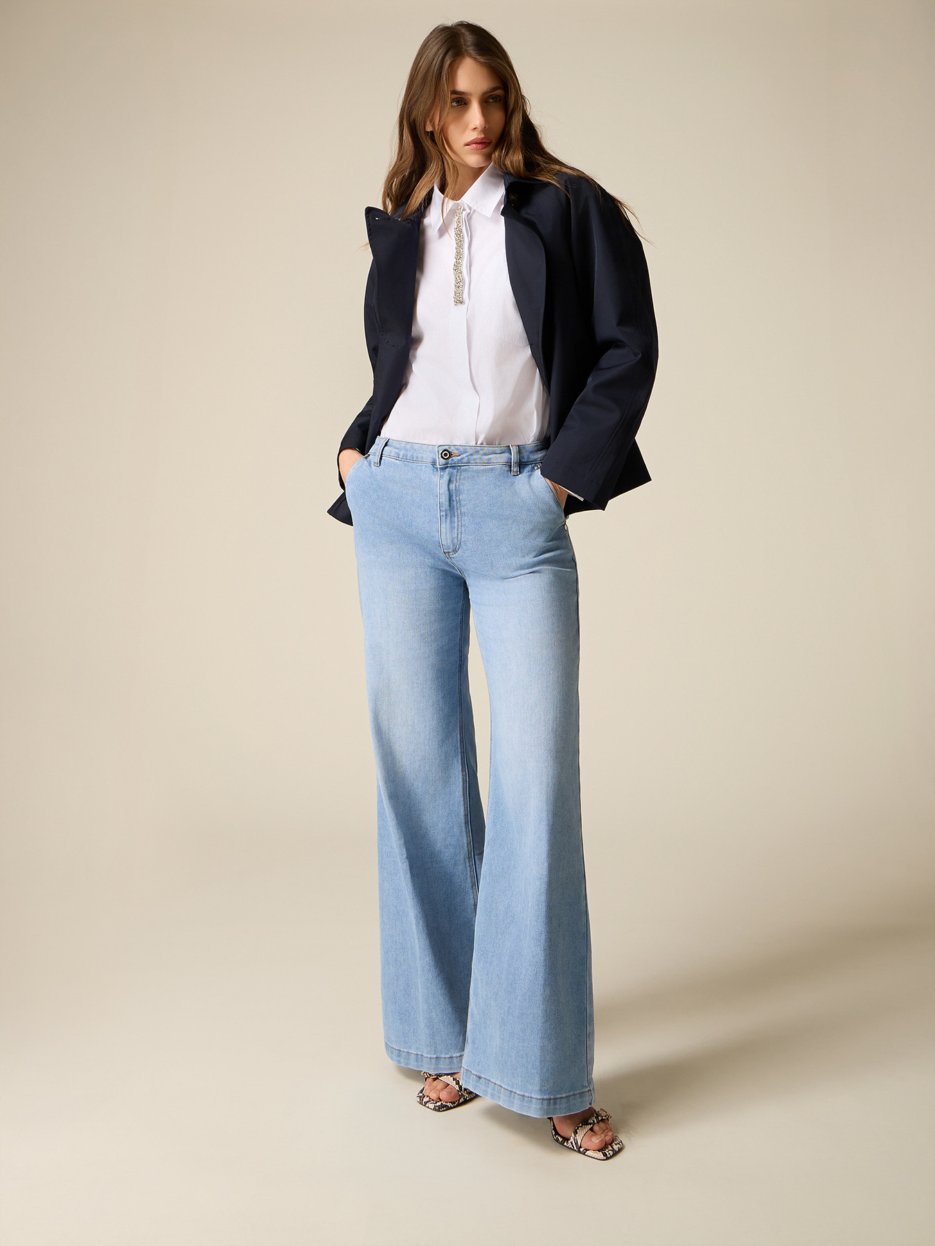 Wide-leg jeans image number 0