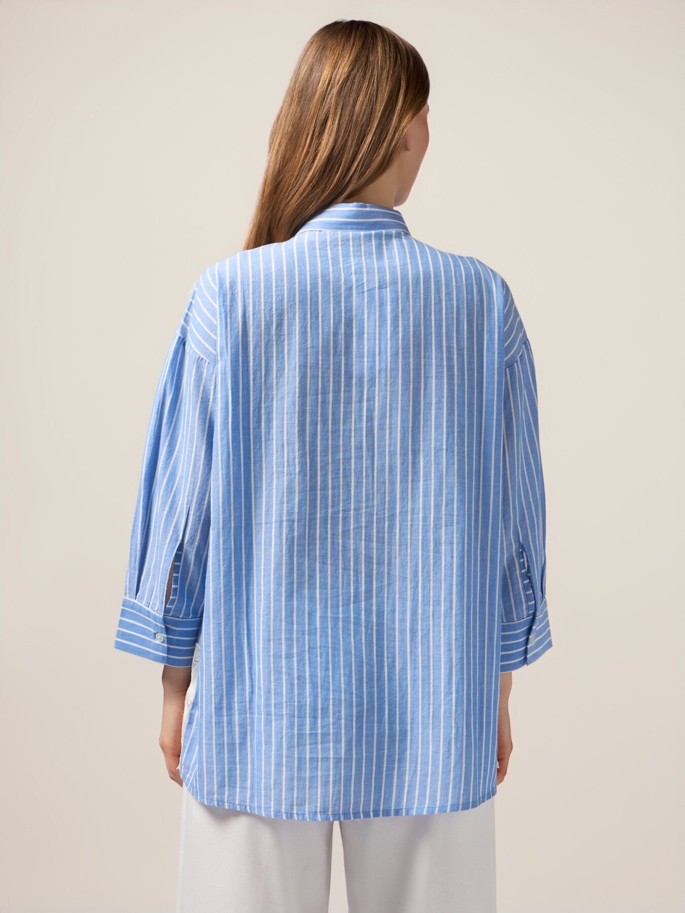 Camisa oversize a rayas con encaje image number 1