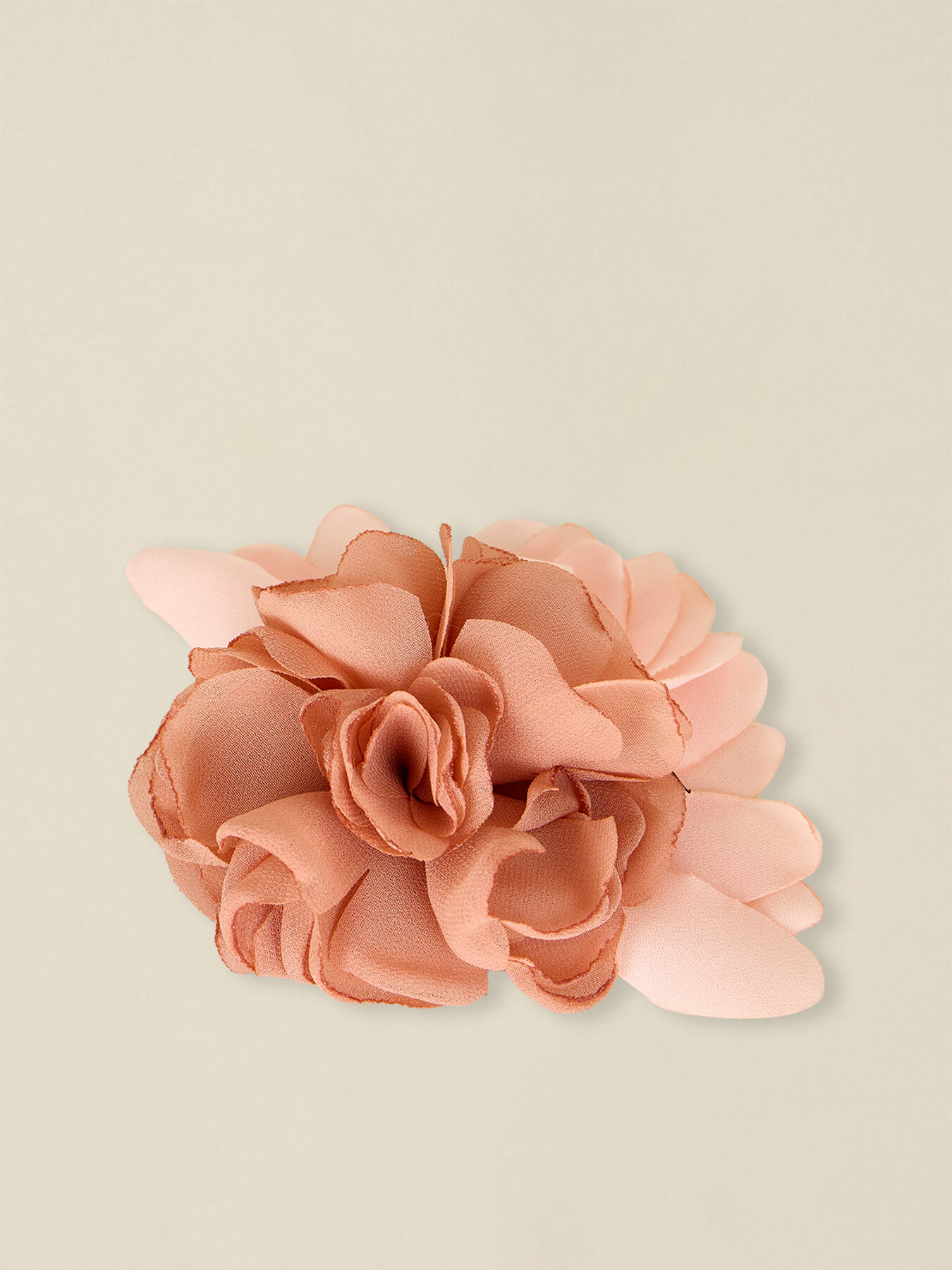 Set of two brooches image number 2