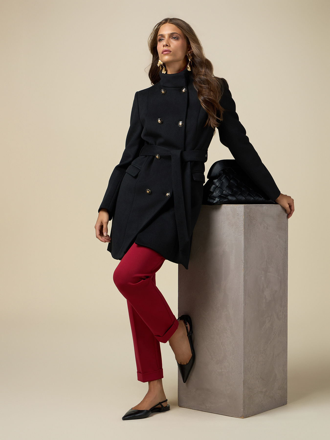 Double-breasted coat with belt image number 3