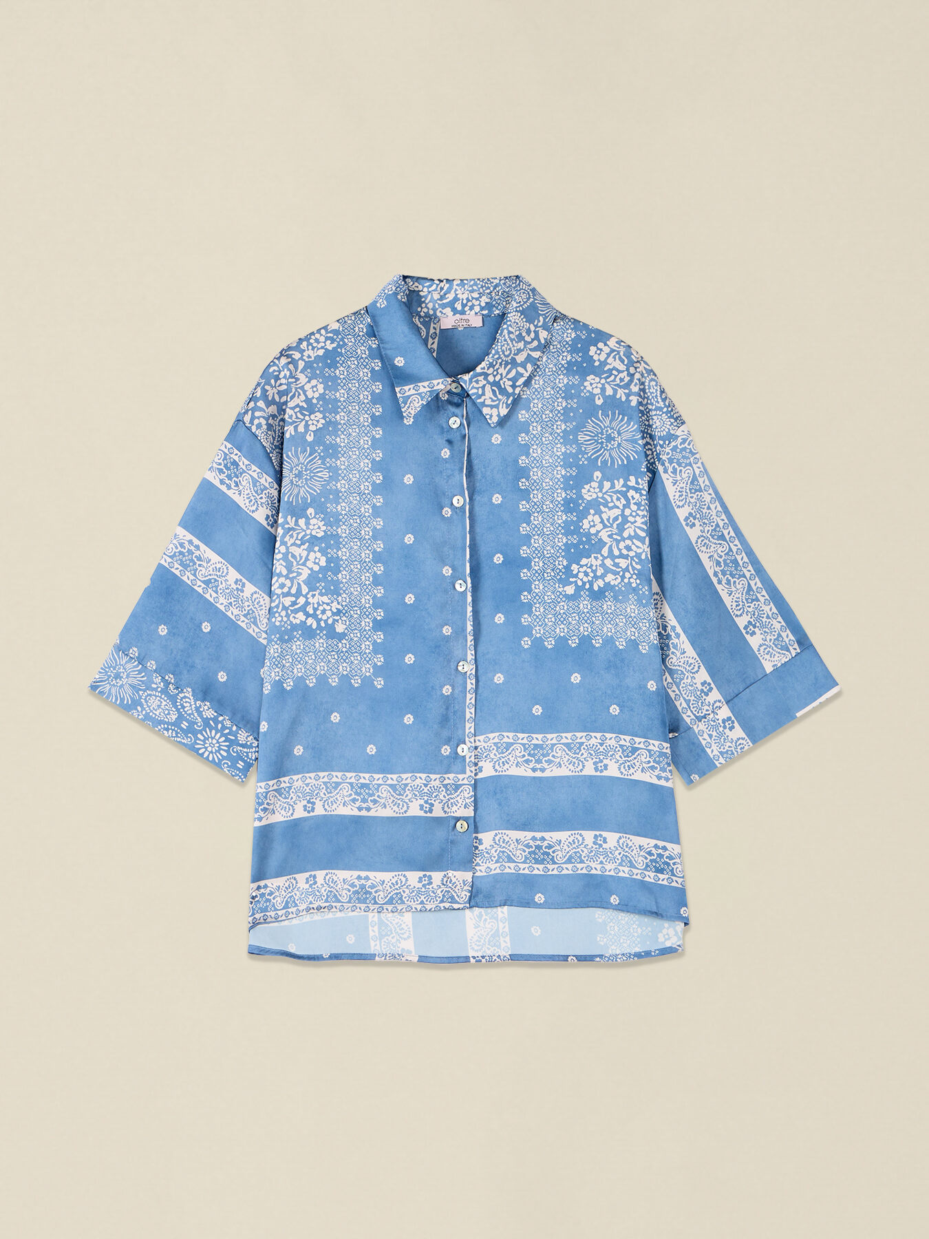 Patterned satin shirt image number 3