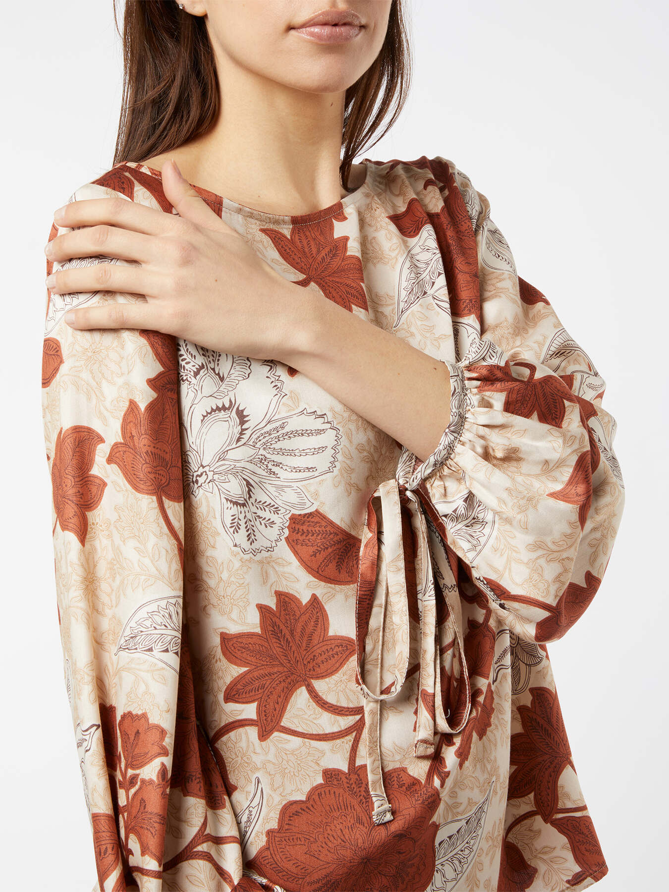 Blouse in pattern viscose image number 2