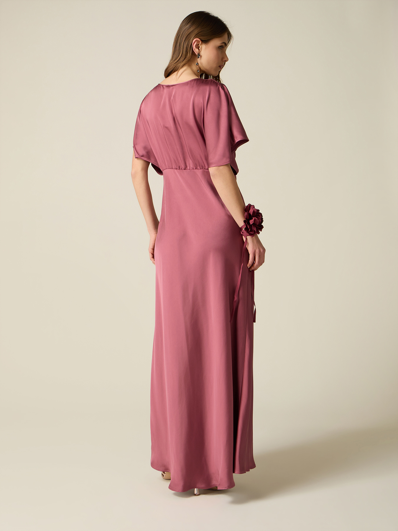 Rochie lungă din satin cu aplicație florală image number 1