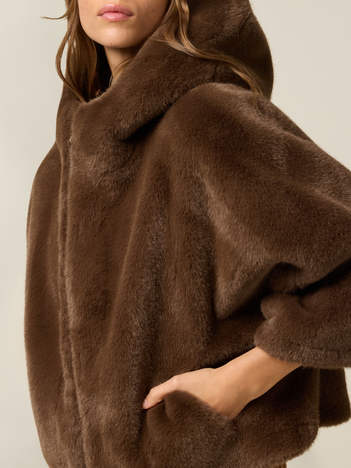 Short hooded cape image number 2