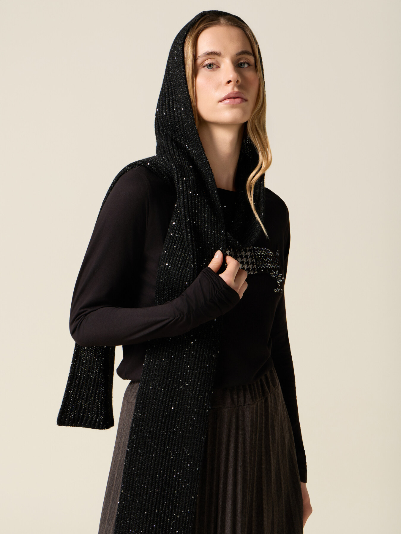 &Eacute;charpe &agrave; paillettes image number 0