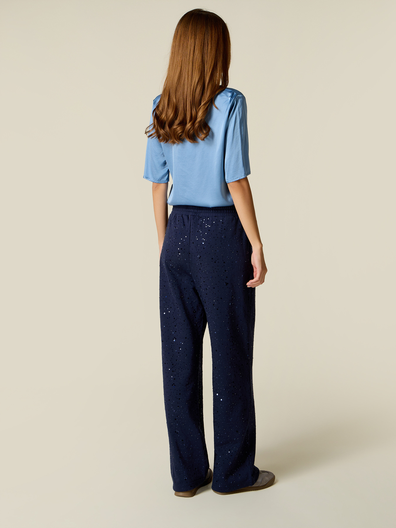 Joggers in sweatshirt fabric with sequins image number 1