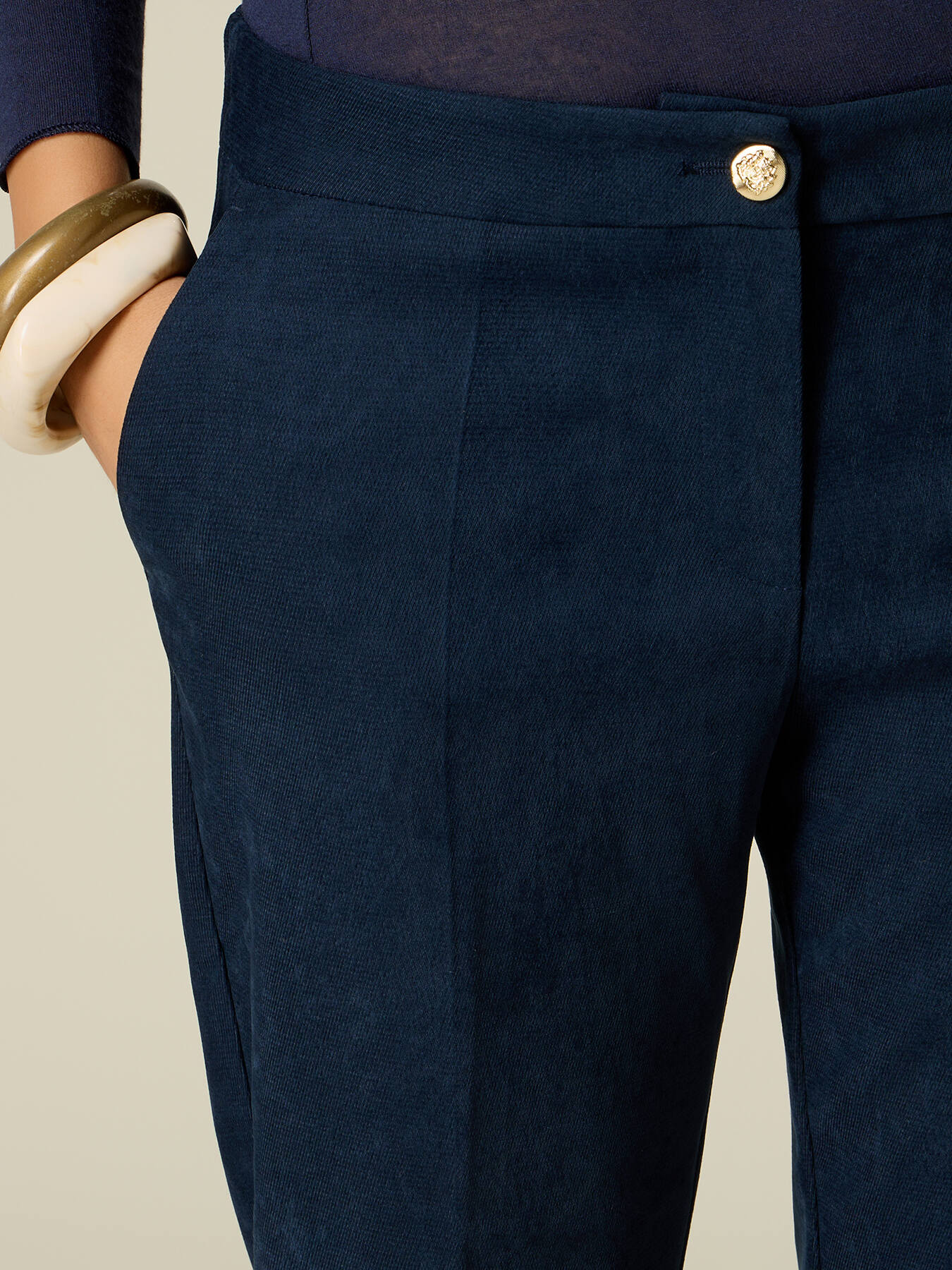 Zigarettenhose in Cord-Optik image number 2