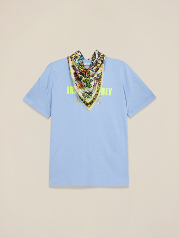 T-Shirt mit Aufdruck und Halstuch