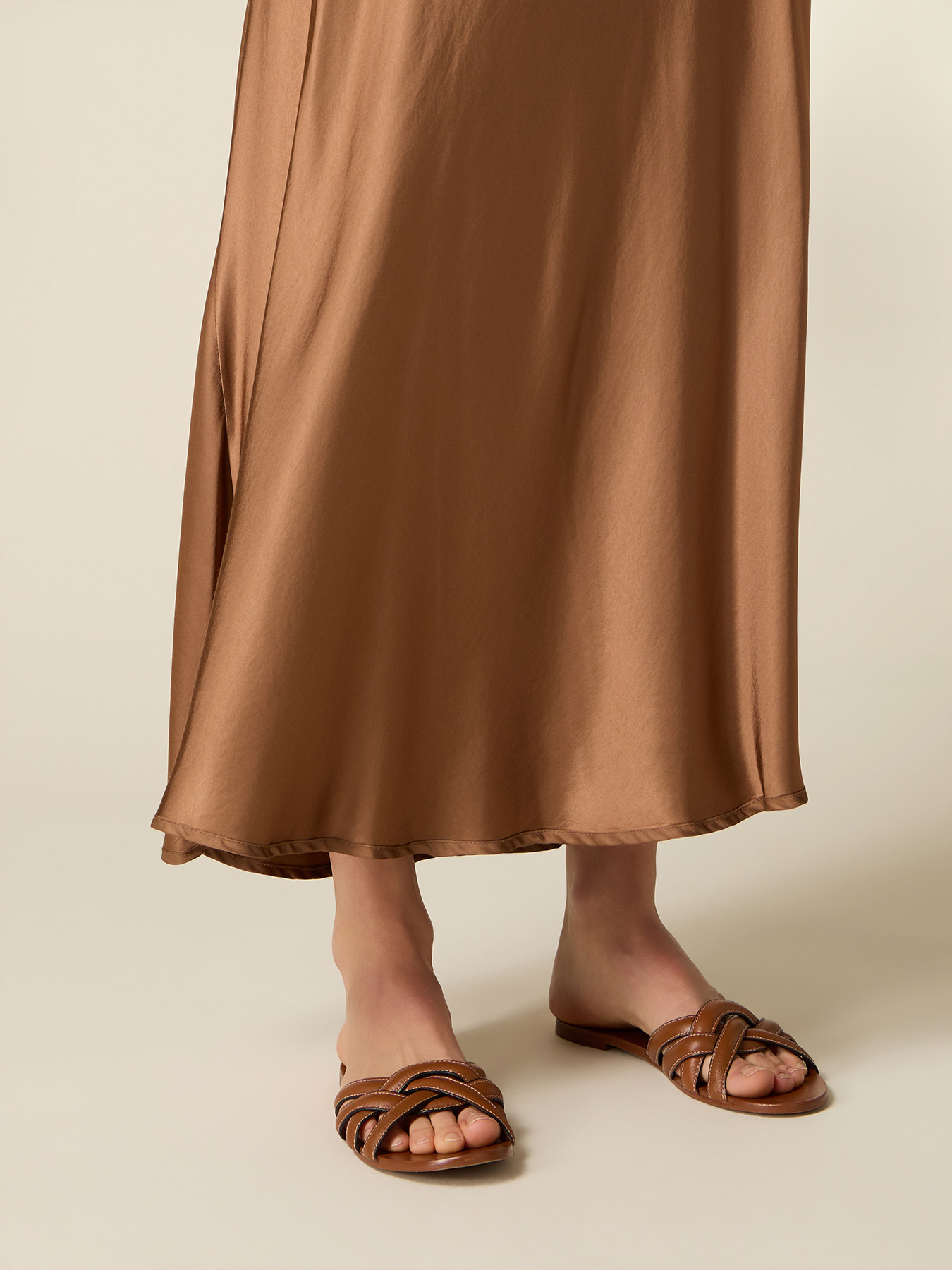 Rock aus Viskose-Satin image number 2