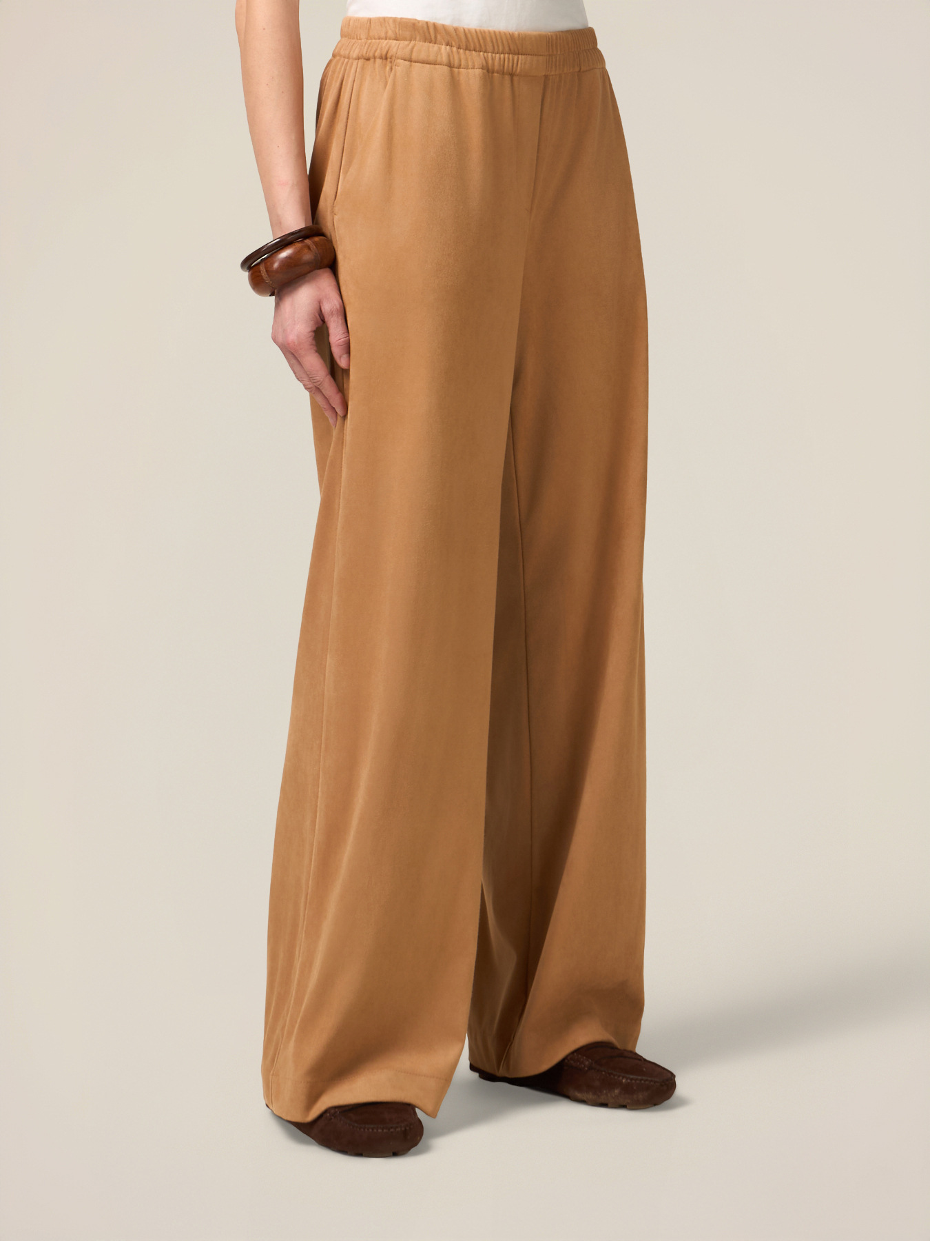 Pantalon palazzo effet daim image number 4