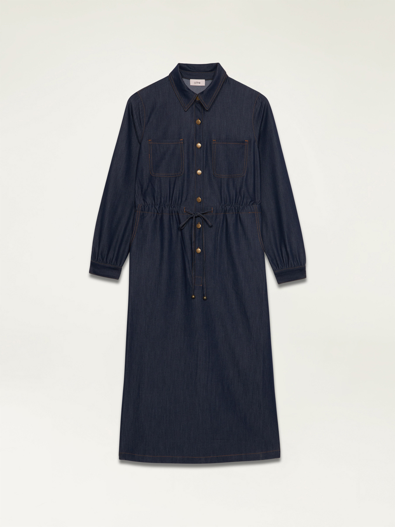 Hemdblusenkleid aus leichtem Denim image number 4