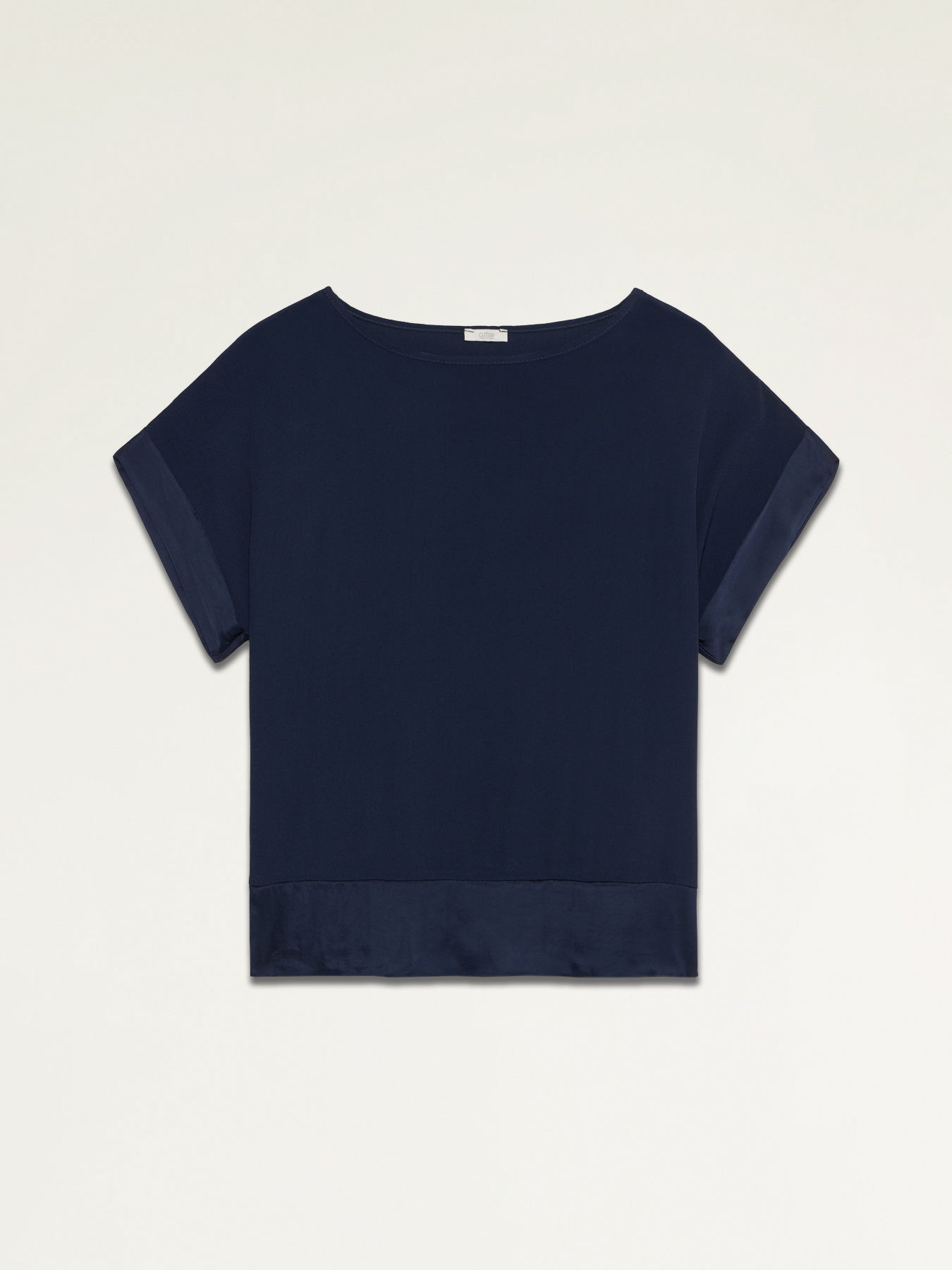 Bluse mit Satin-Details image number 3