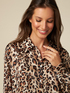 Camicia animalier in raso image number 2