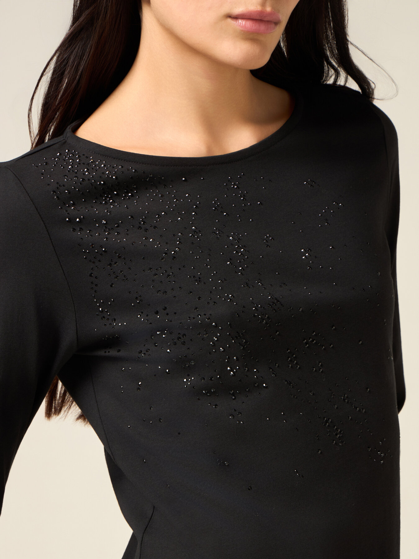 Cotton T-shirt with appliqu&eacute;s image number 2