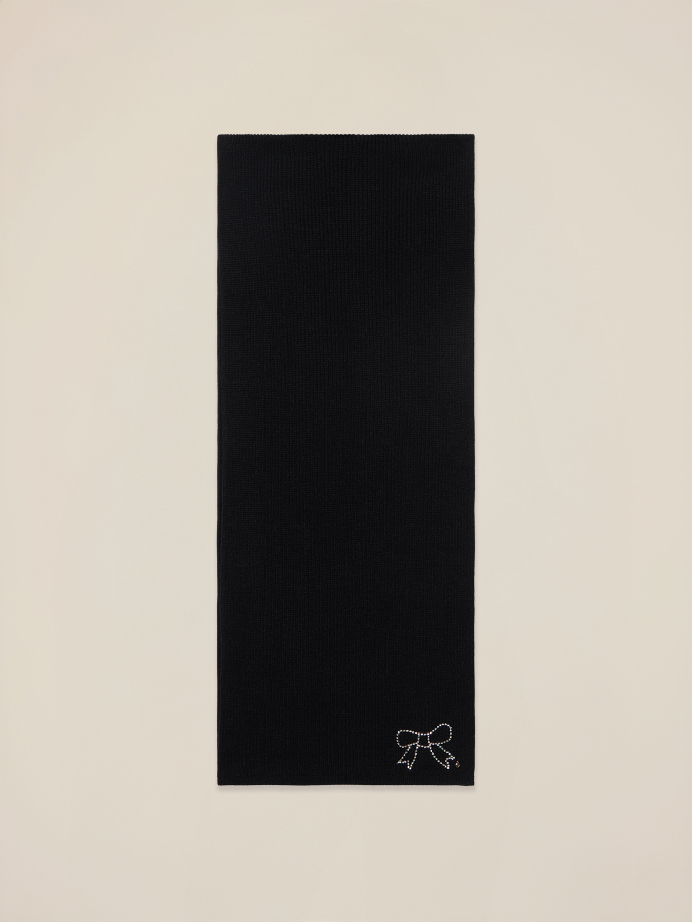 Knit scarf with crystals image number 1