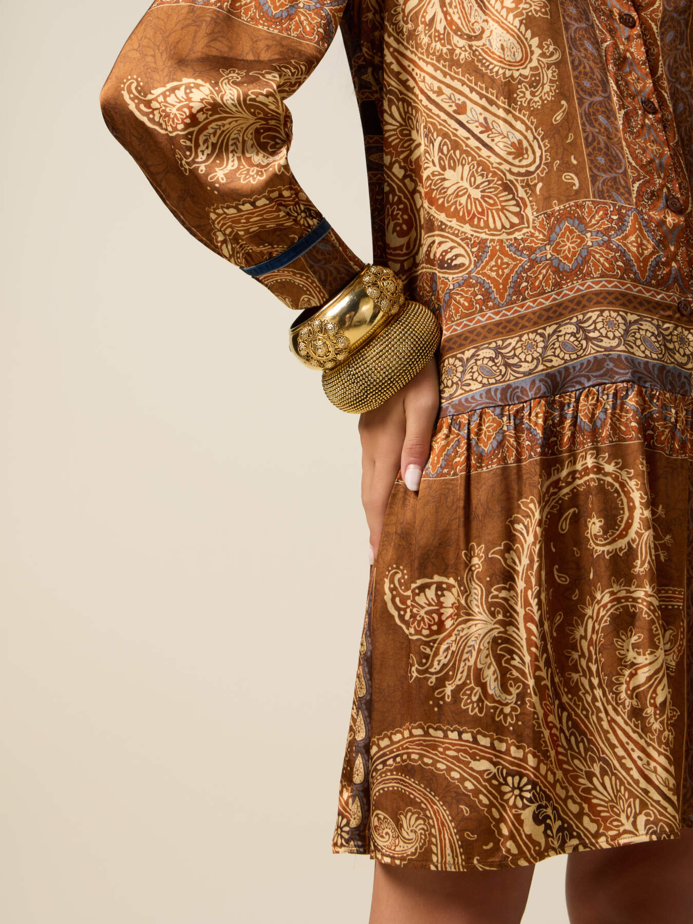 Short patterned viscose dress image number 2