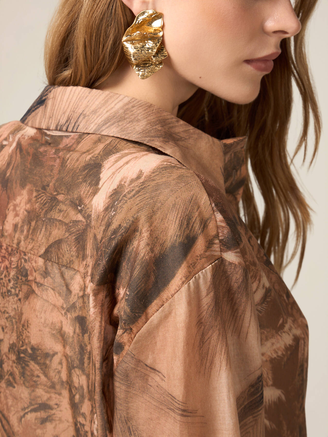 Camisa de muselina de algod&oacute;n estampada image number 2