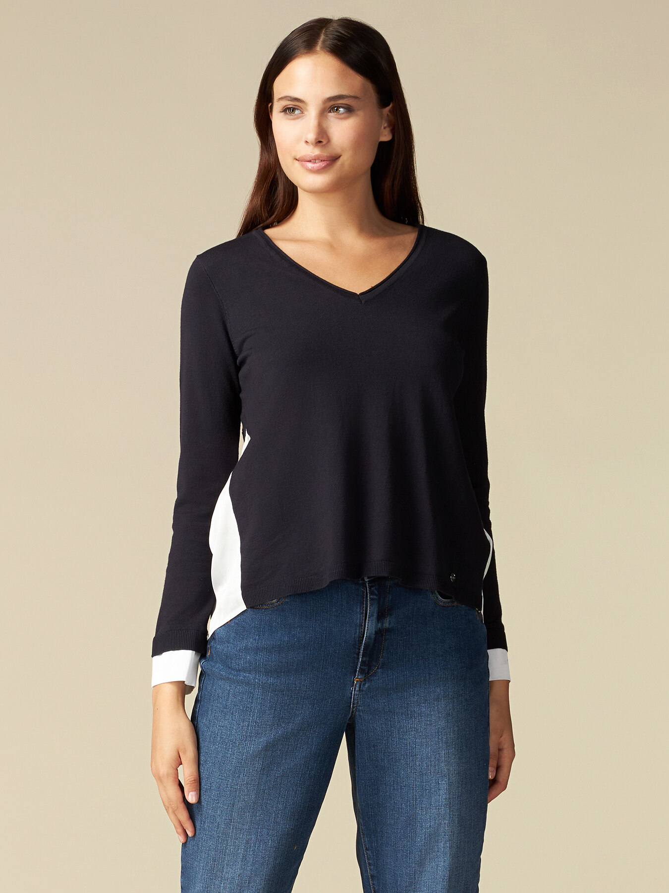 Shirt with insert on the back image number 0