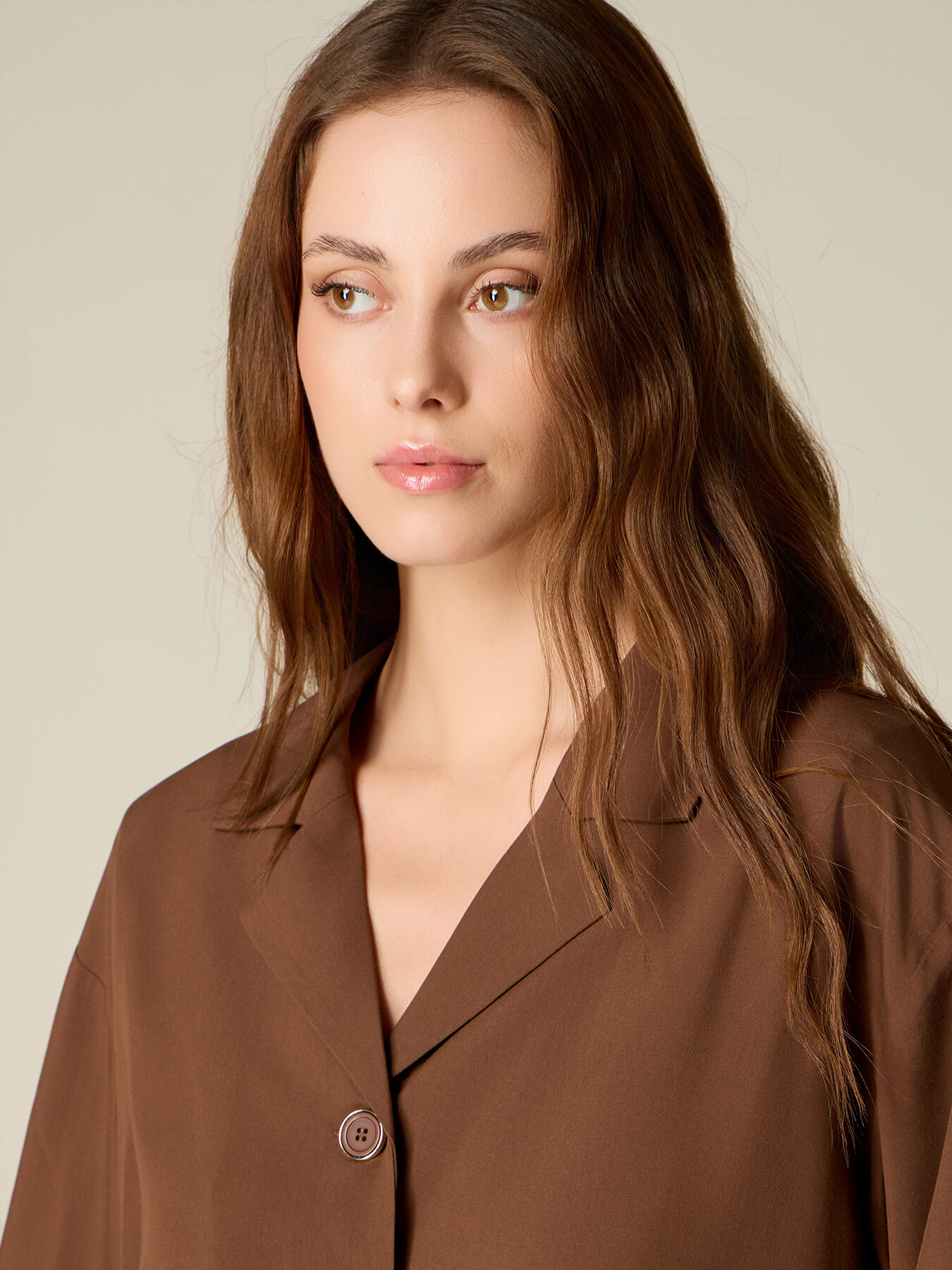 Cropped viscose shirt image number 2