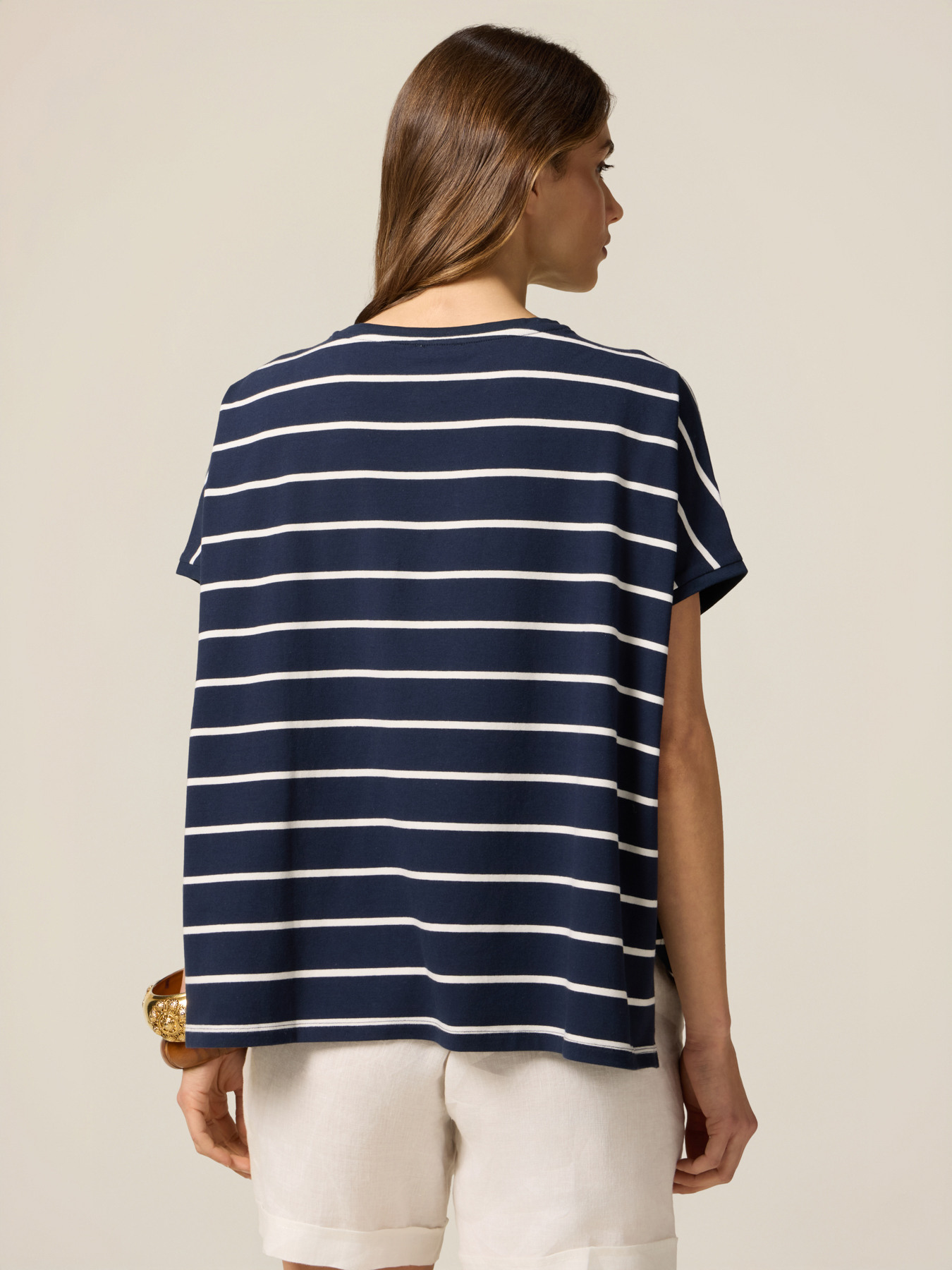 T-shirt oversize a righe image number 1