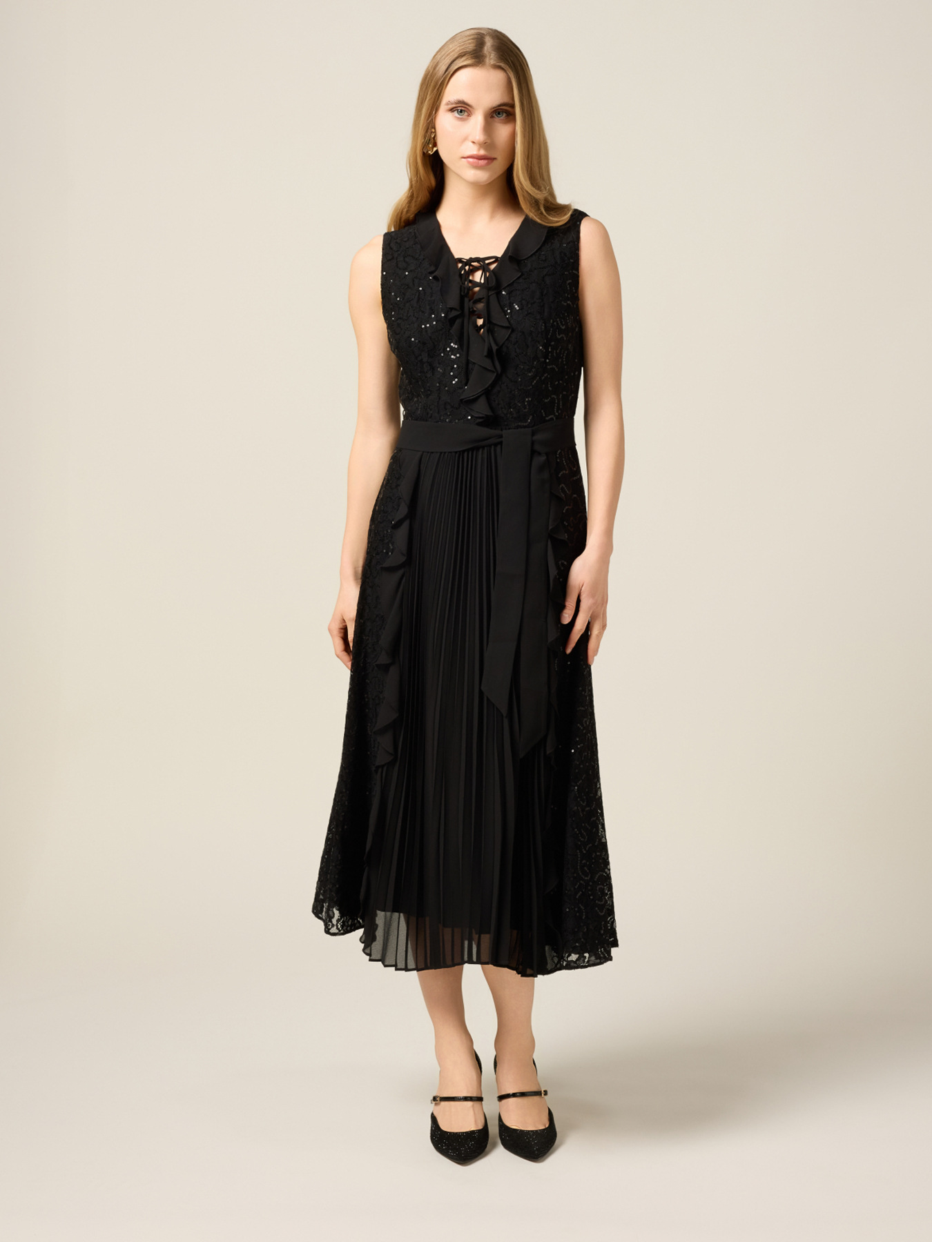 Vestido midi con volantes y lentejuelas image number 0