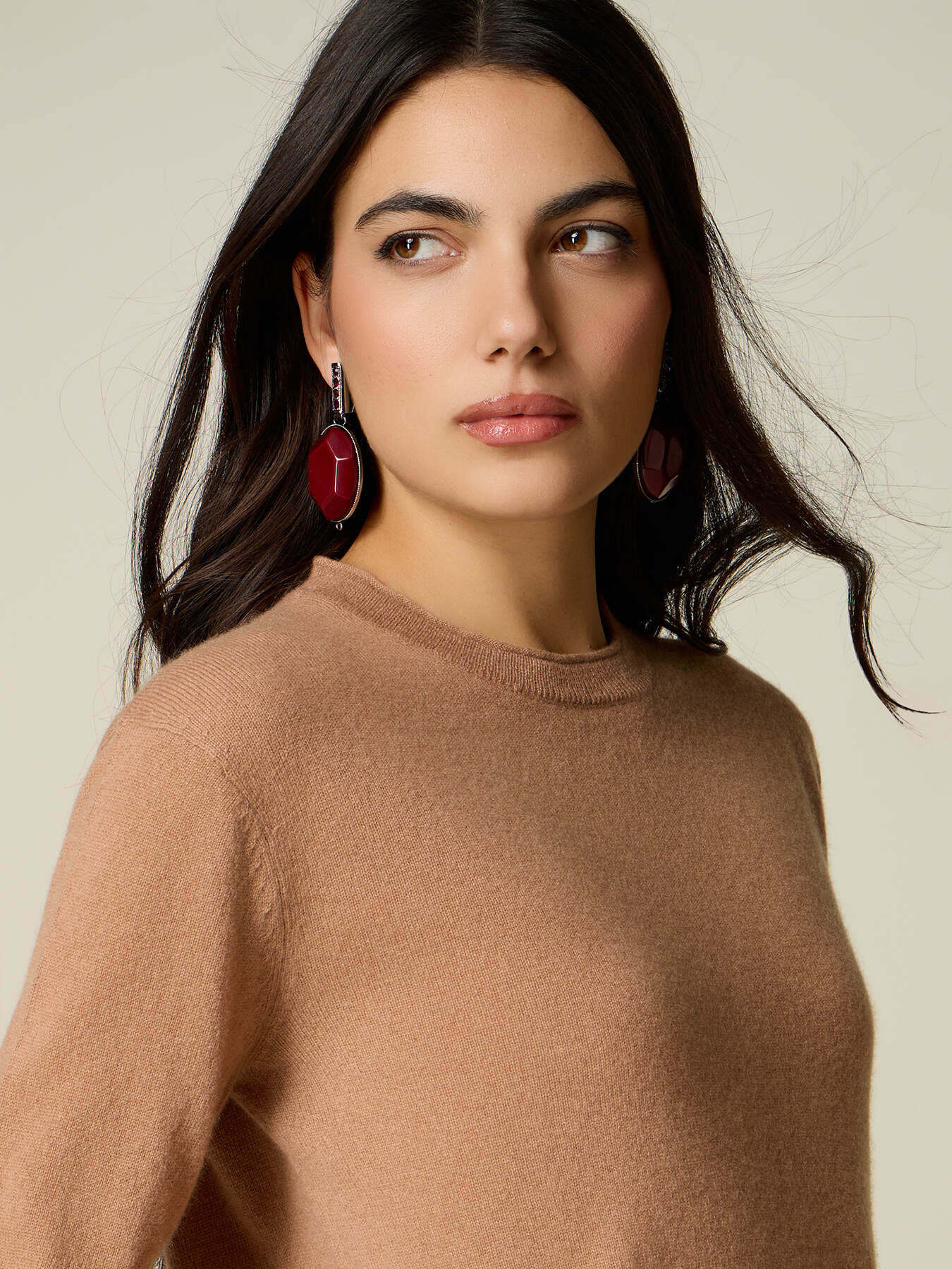 Pullover mit Rundhalsausschnitt aus reinem Kaschmir image number 2