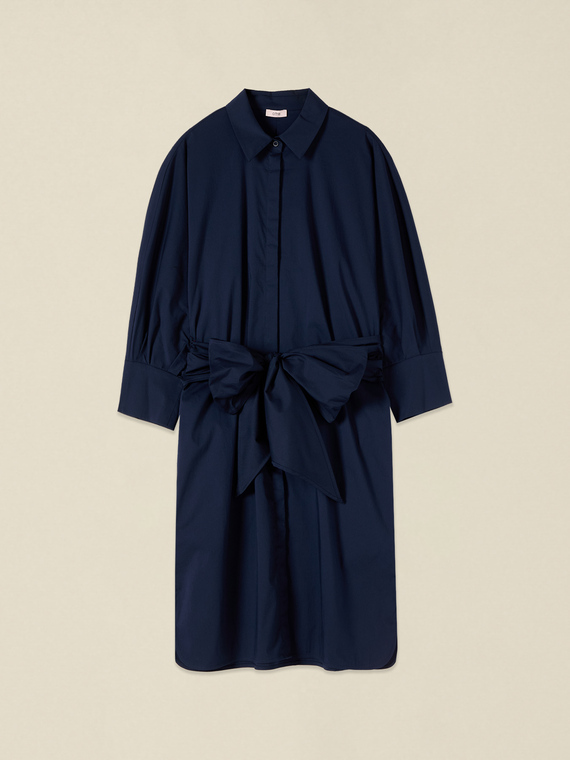 Robe en popeline avec ceinture fl&eacute;chie