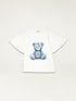 Camiseta con estampado y aplicaciones image number 3